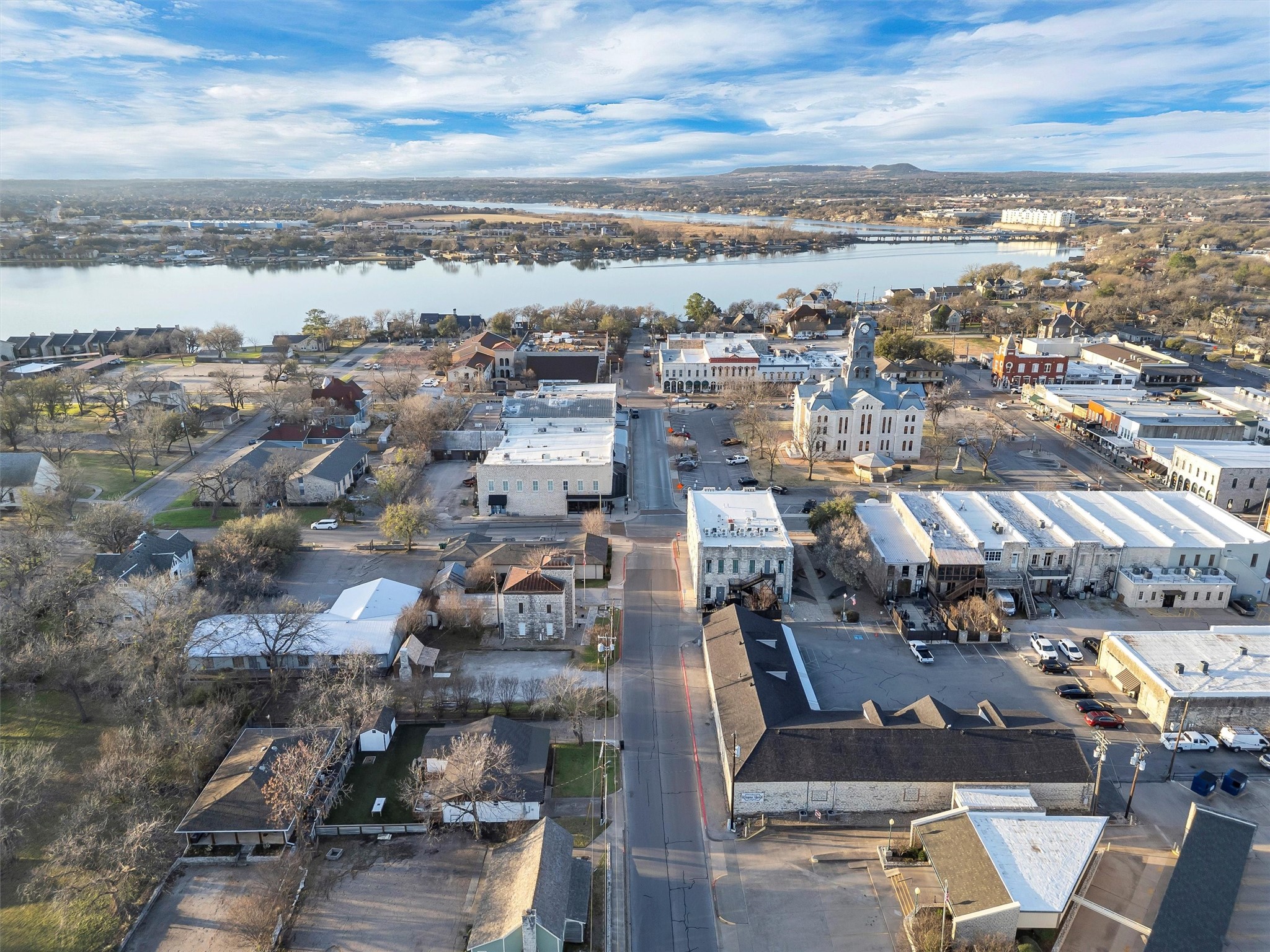 212 N Crockett Street