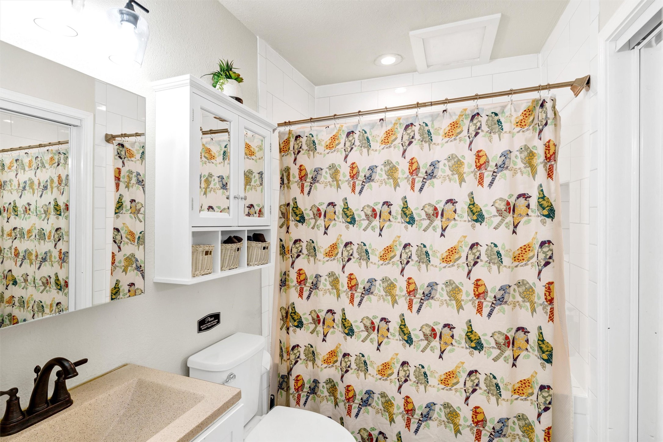 212 N Crockett Street