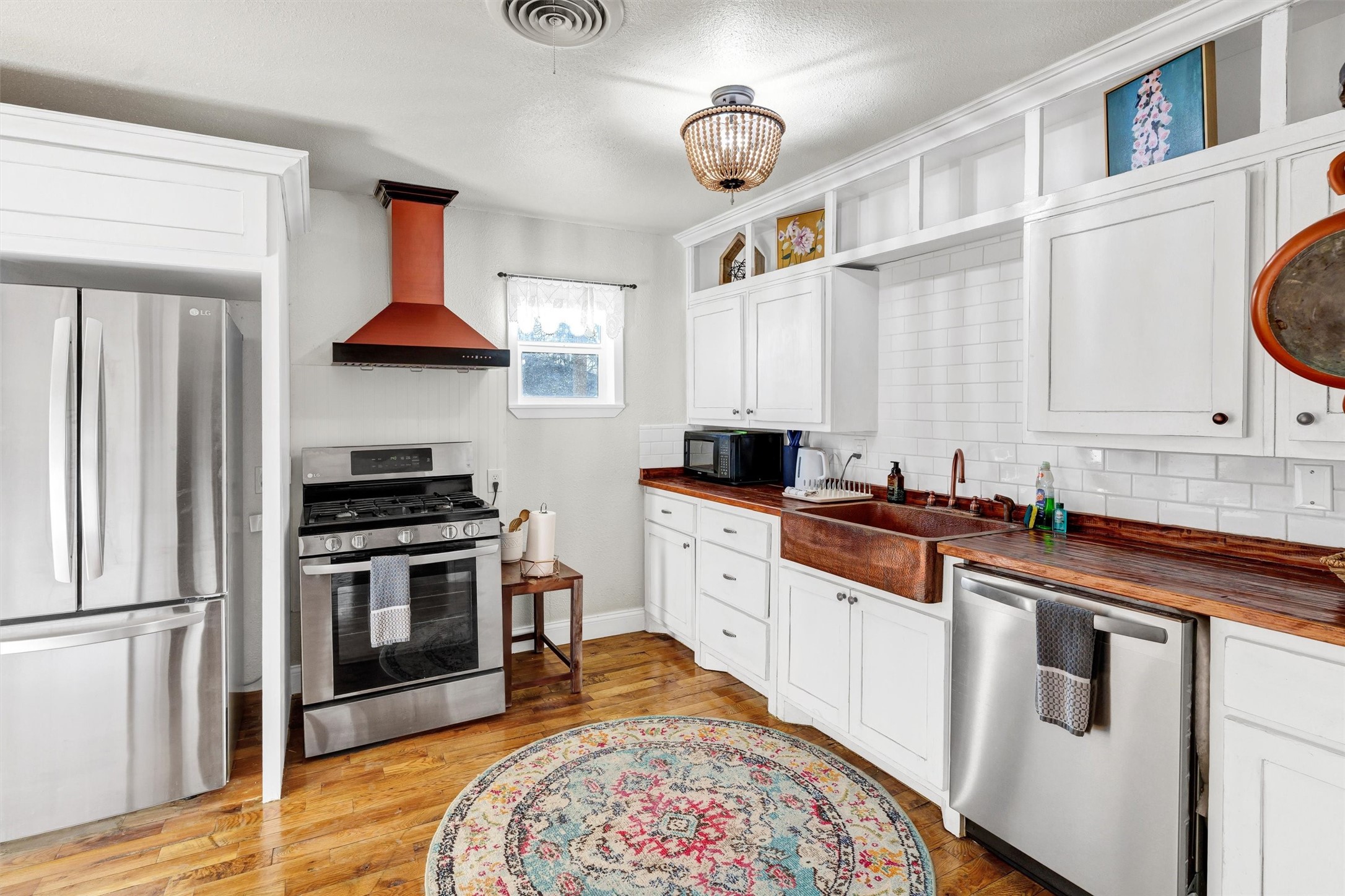 212 N Crockett Street