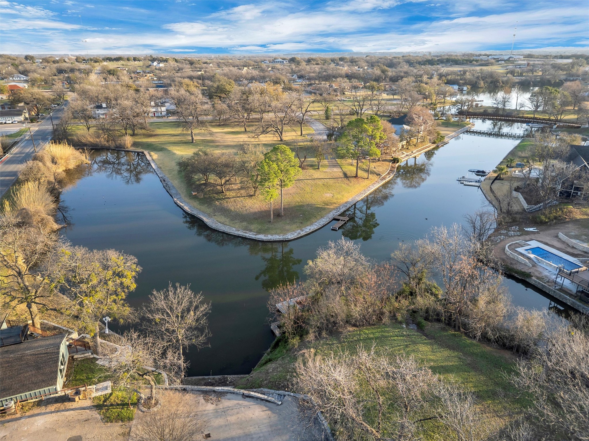 212 N Crockett Street