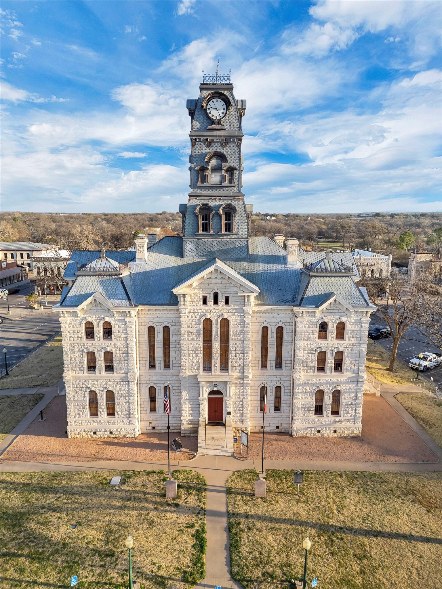 212 N Crockett Street