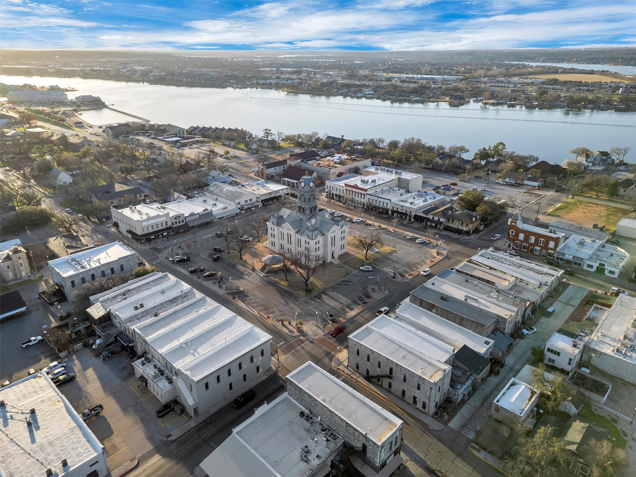 212 N Crockett Street