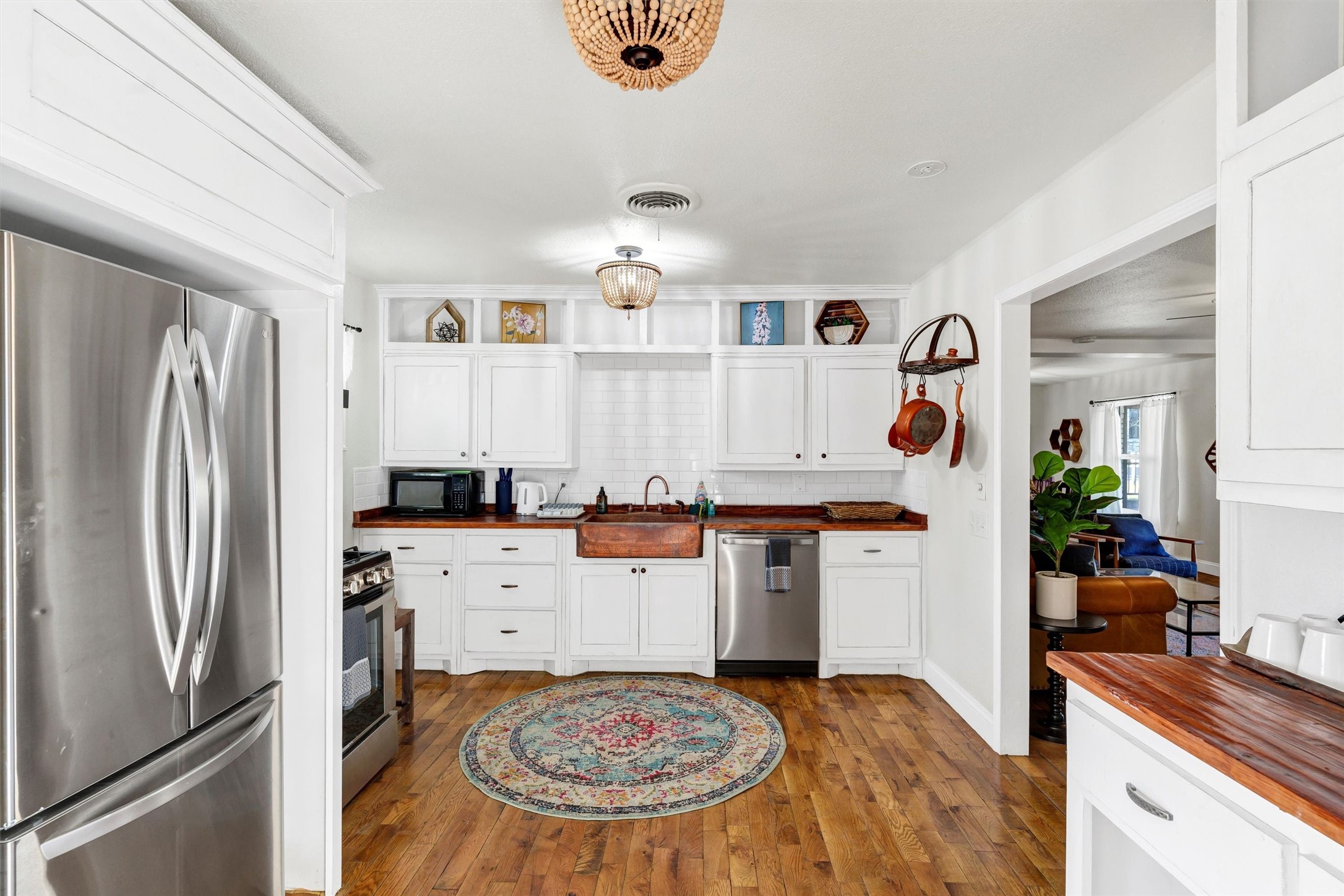 212 N Crockett Street