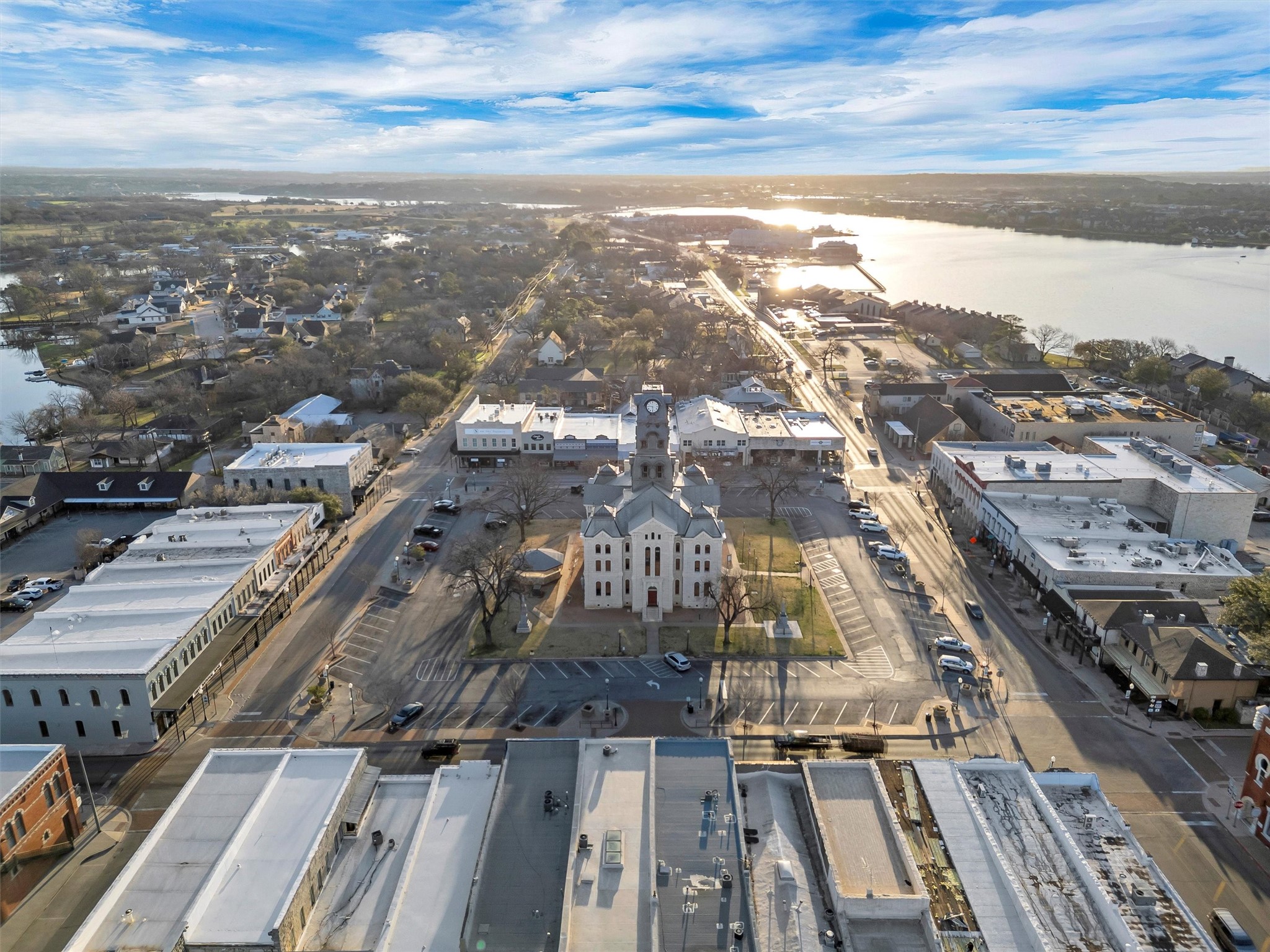 212 N Crockett Street