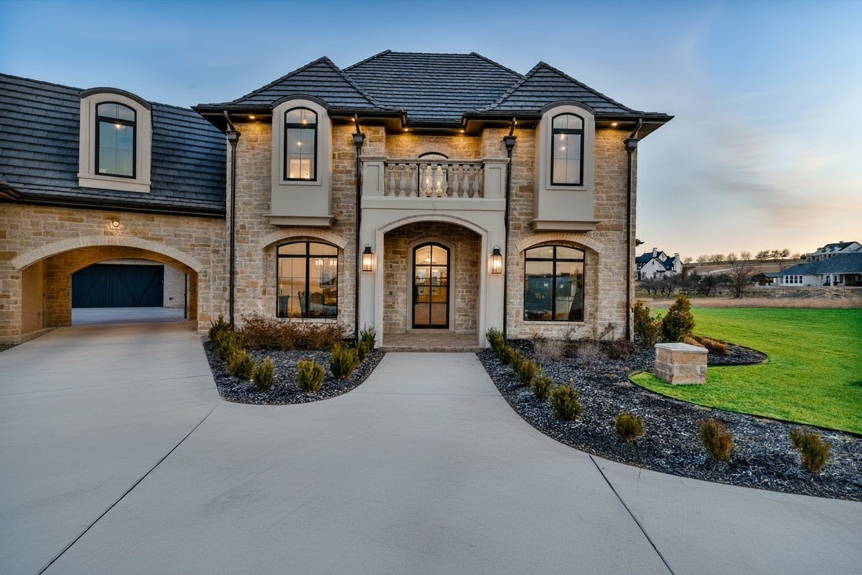 231 Nueces Trail