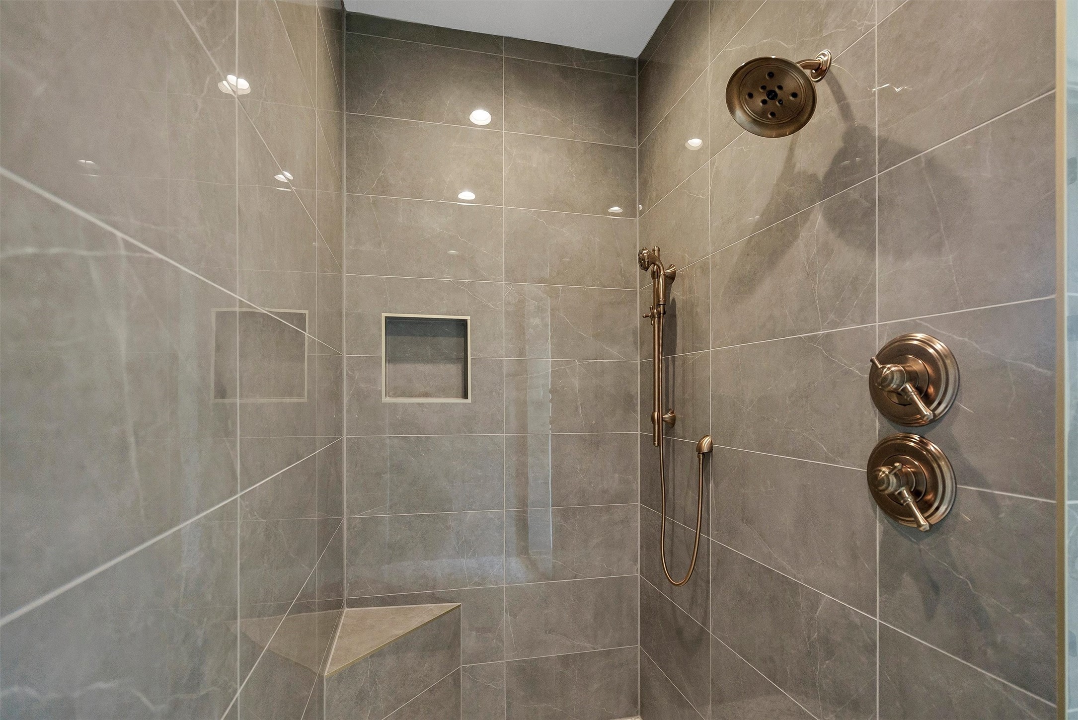 231 Nueces Trail