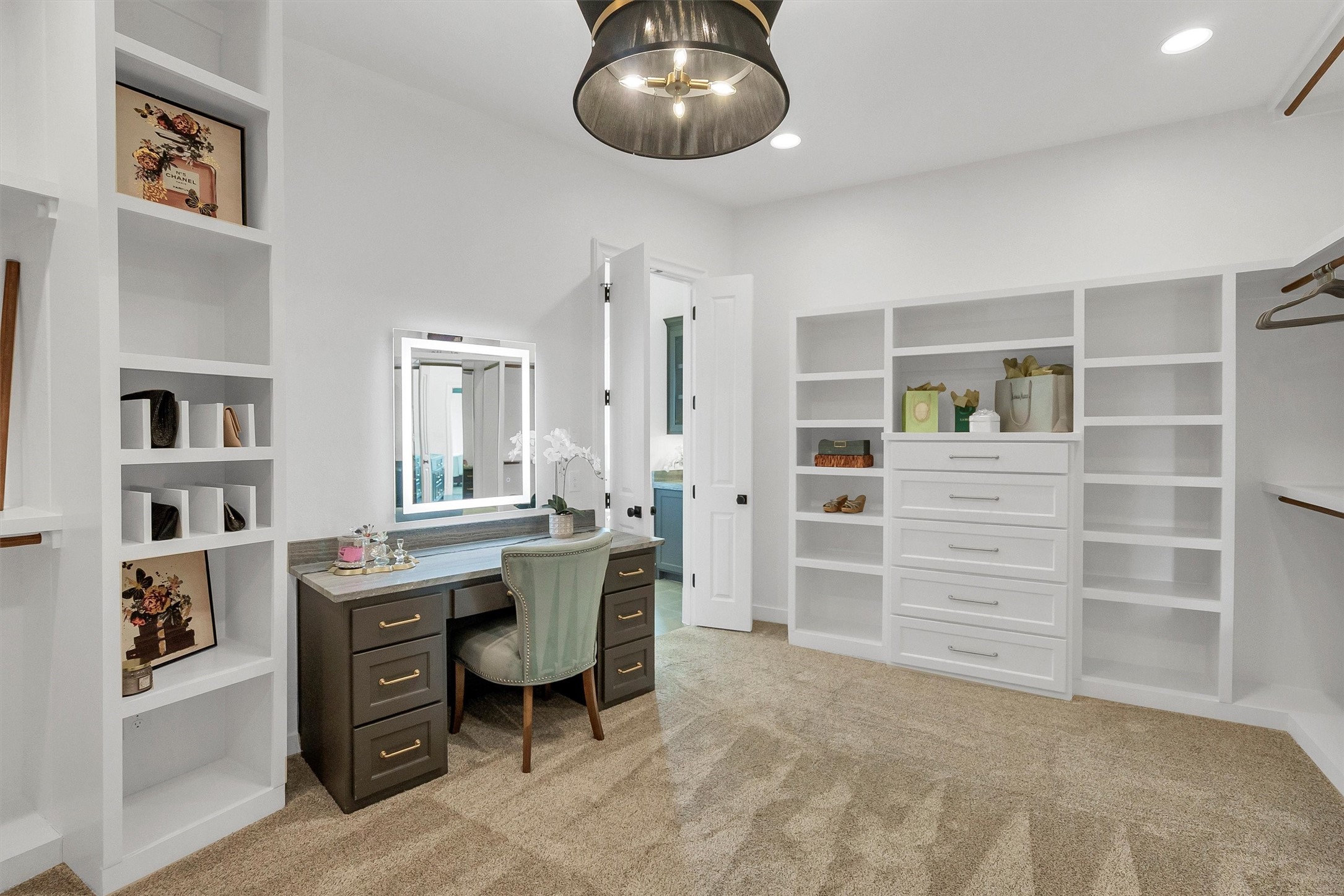 231 Nueces Trail