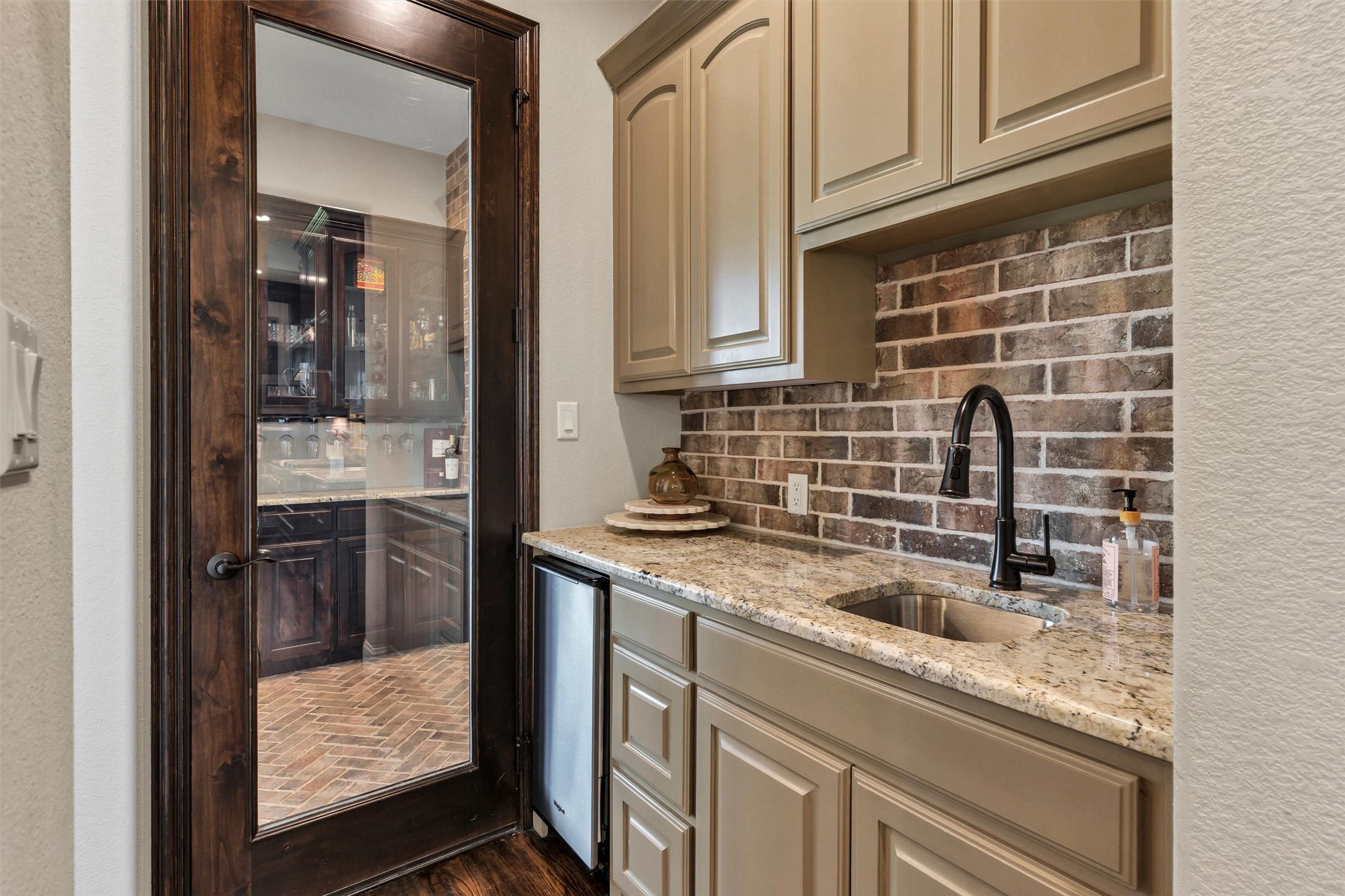 1079 Tobey Court