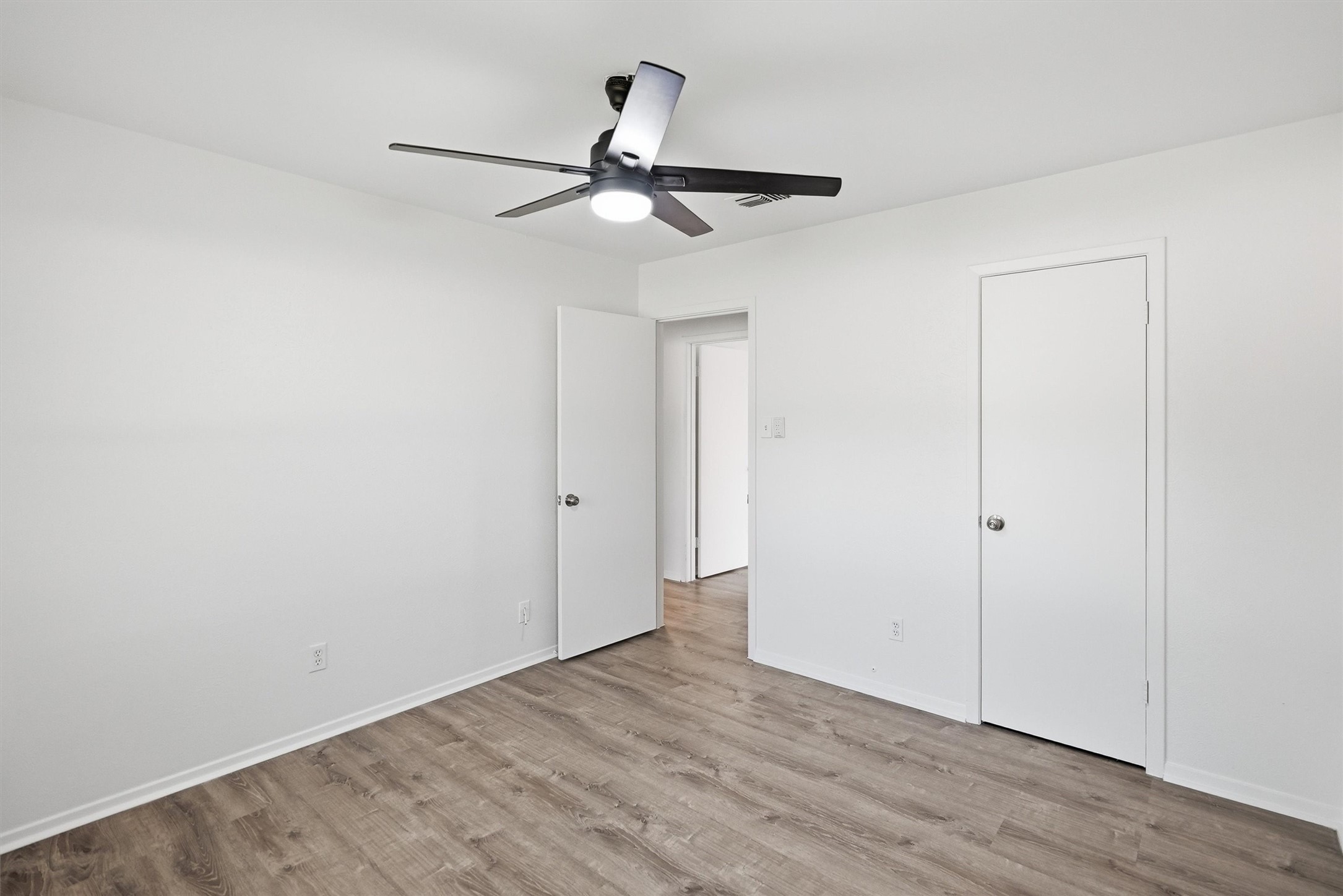 6106 Laredo Court