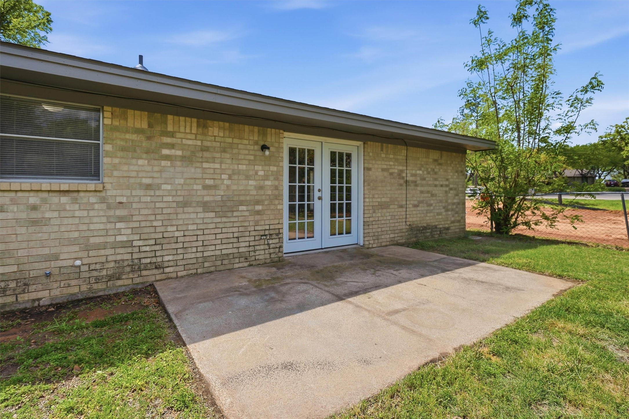 6106 Laredo Court