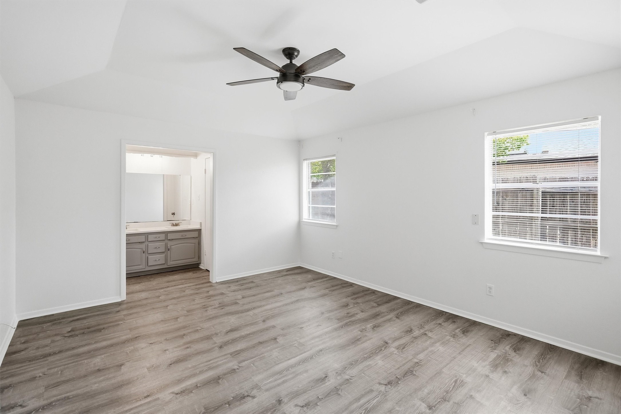 6106 Laredo Court