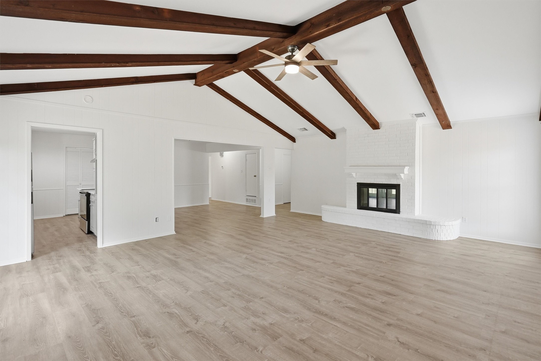 6106 Laredo Court