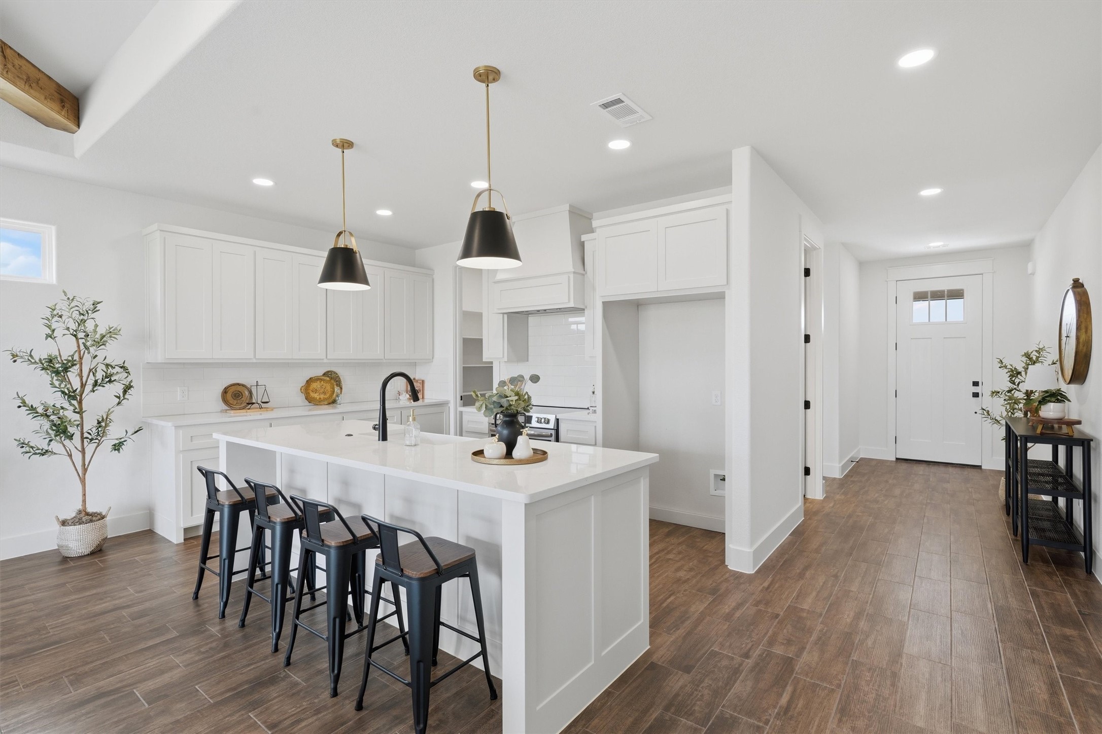 944 Huckleberry Lane
