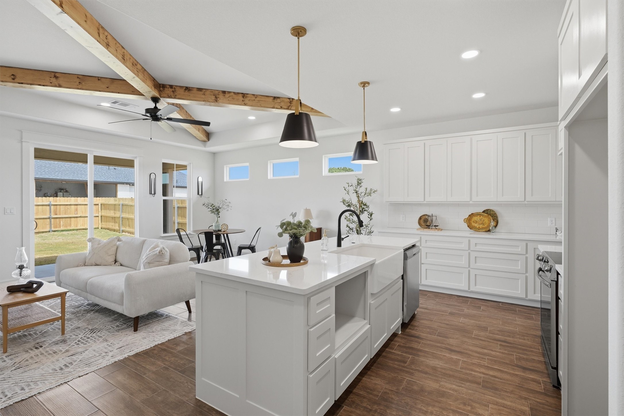 944 Huckleberry Lane