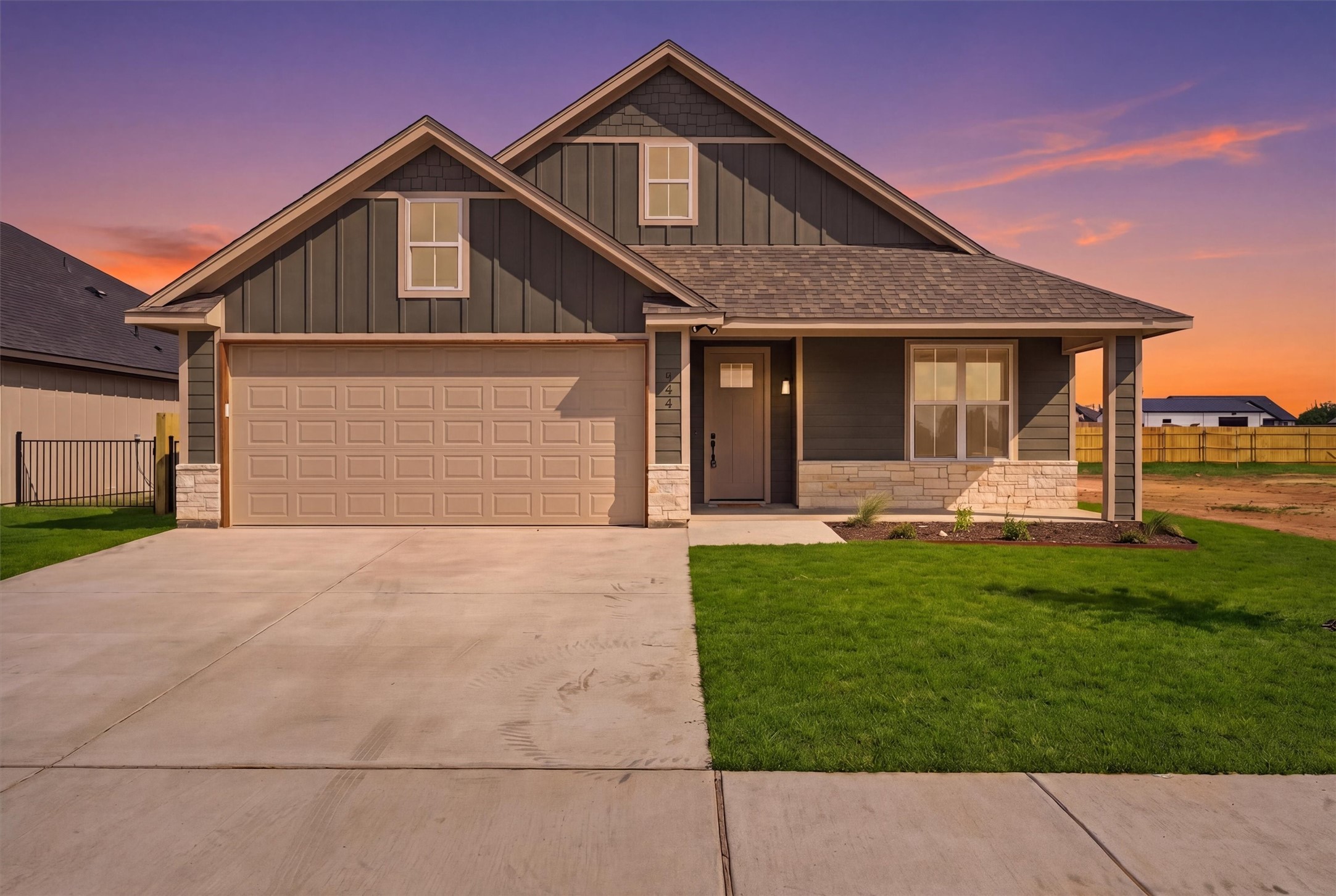 944 Huckleberry Lane