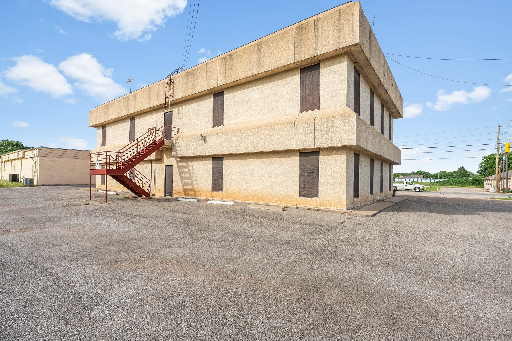 3230 Fall Creek Highway