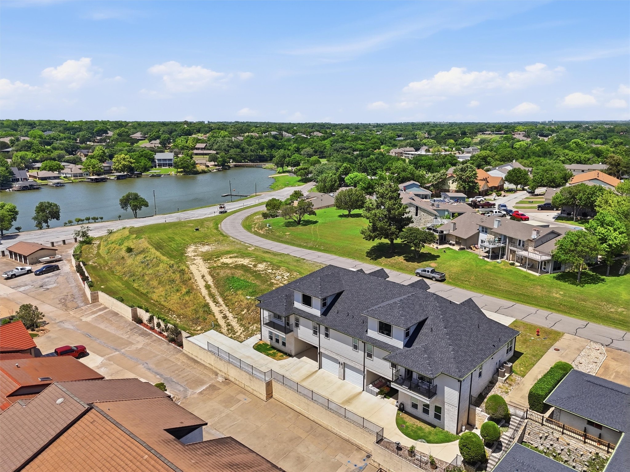 5126 Country Club Drive
