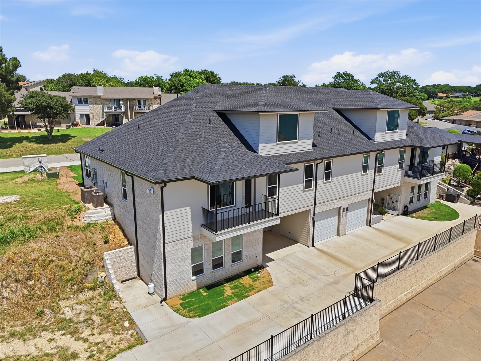 5126 Country Club Drive