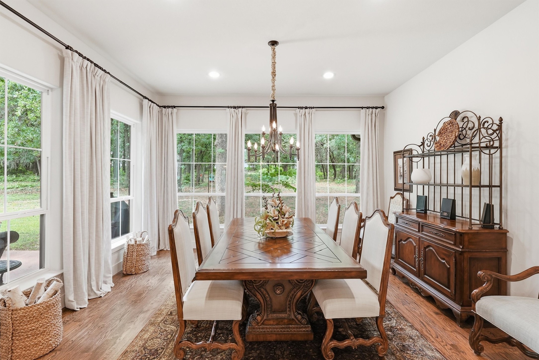 2304 Winchester Court
