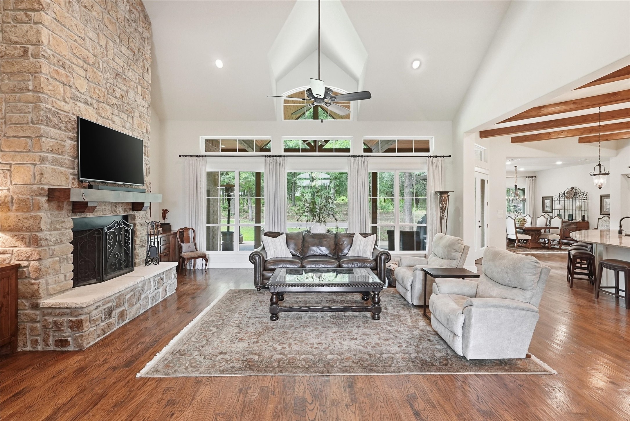 2304 Winchester Court