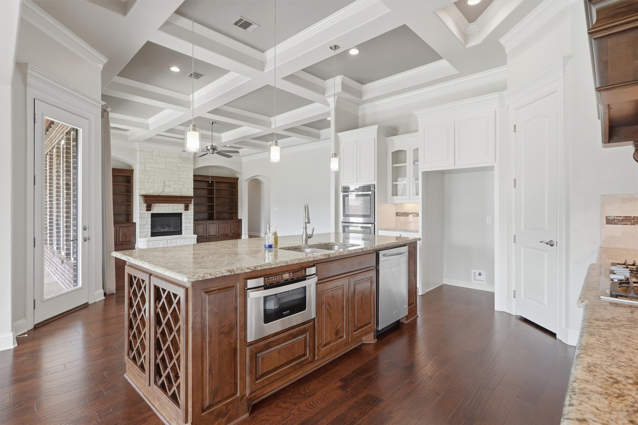 3913 Homestead Court