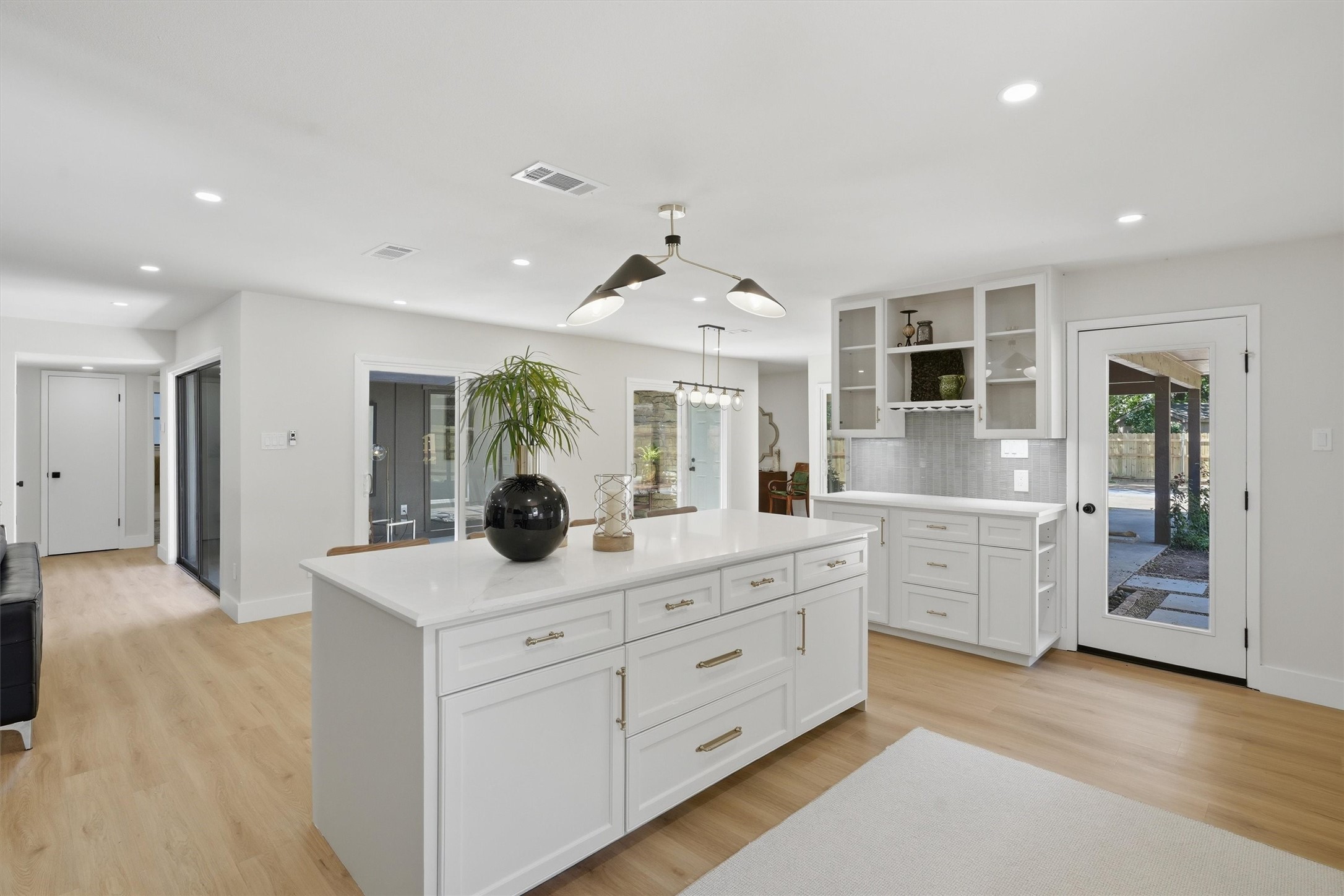 5506 Cortez Drive