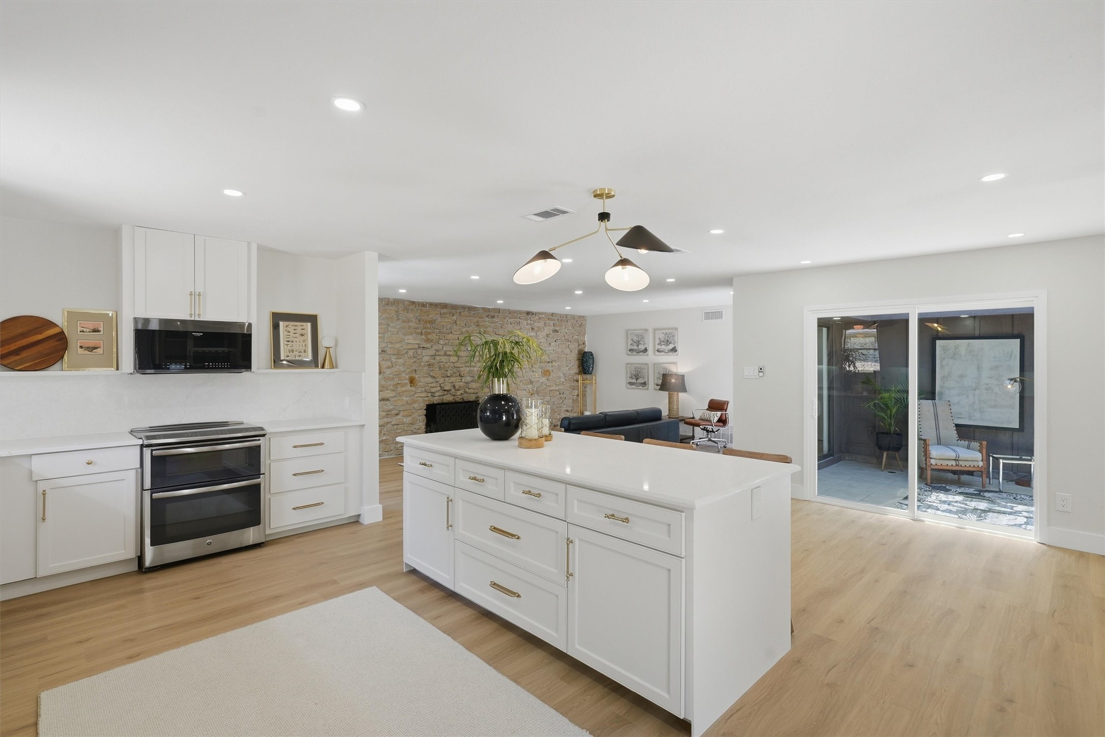5506 Cortez Drive