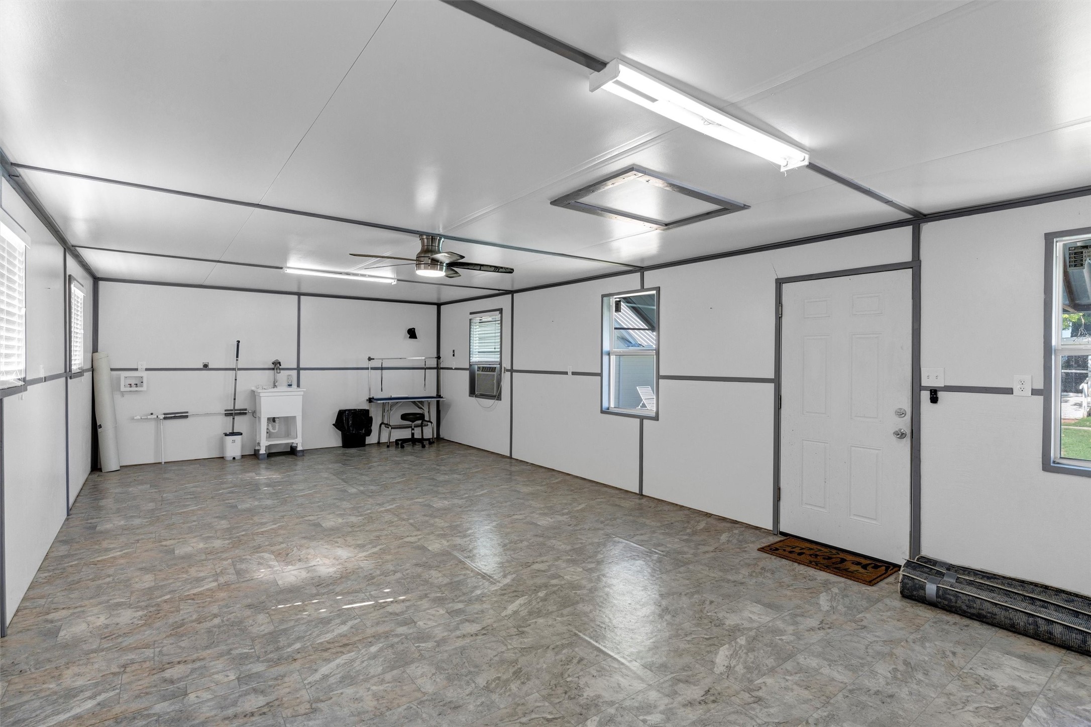 13122 Lipan Highway