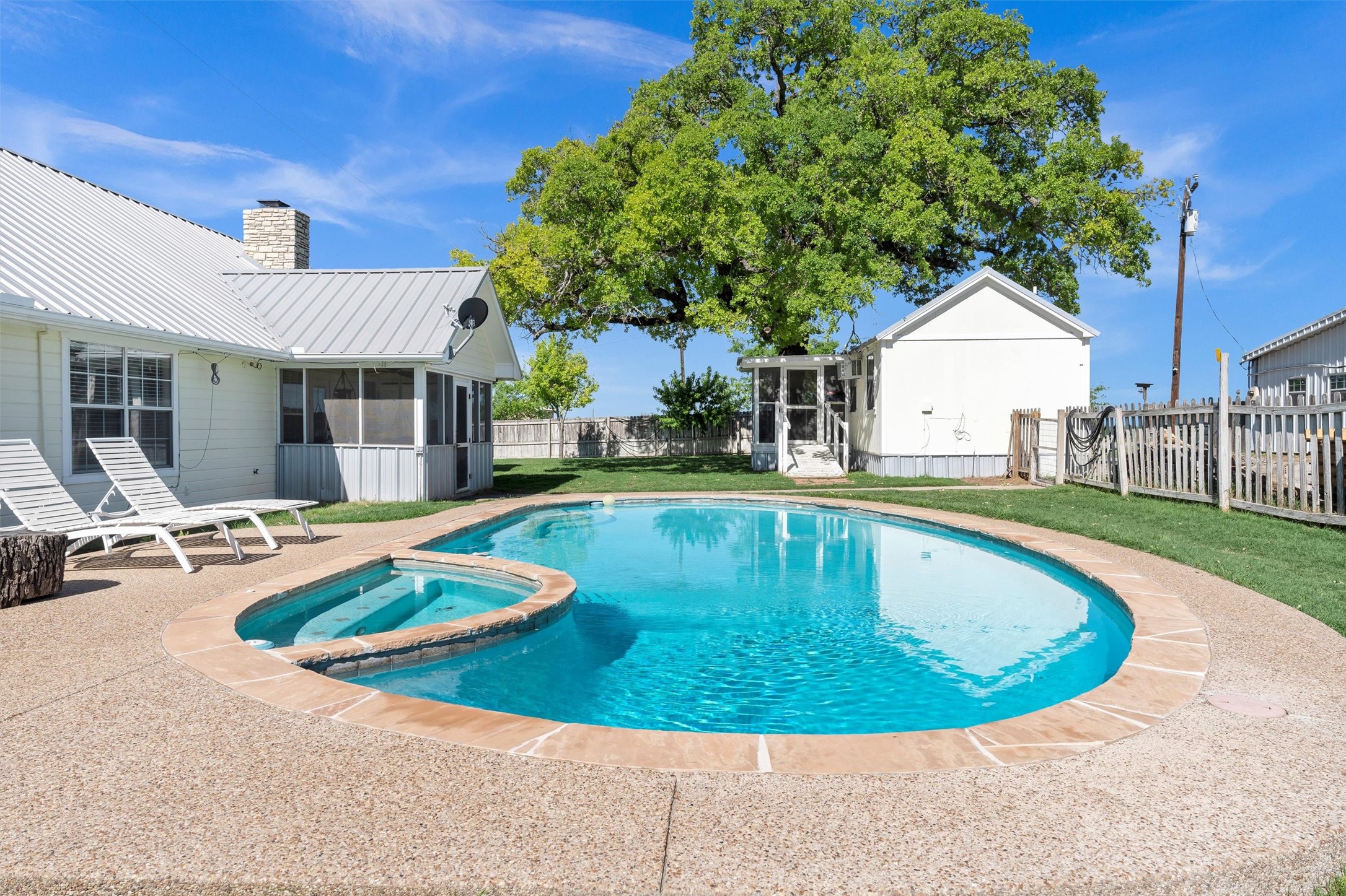 13122 Lipan Highway