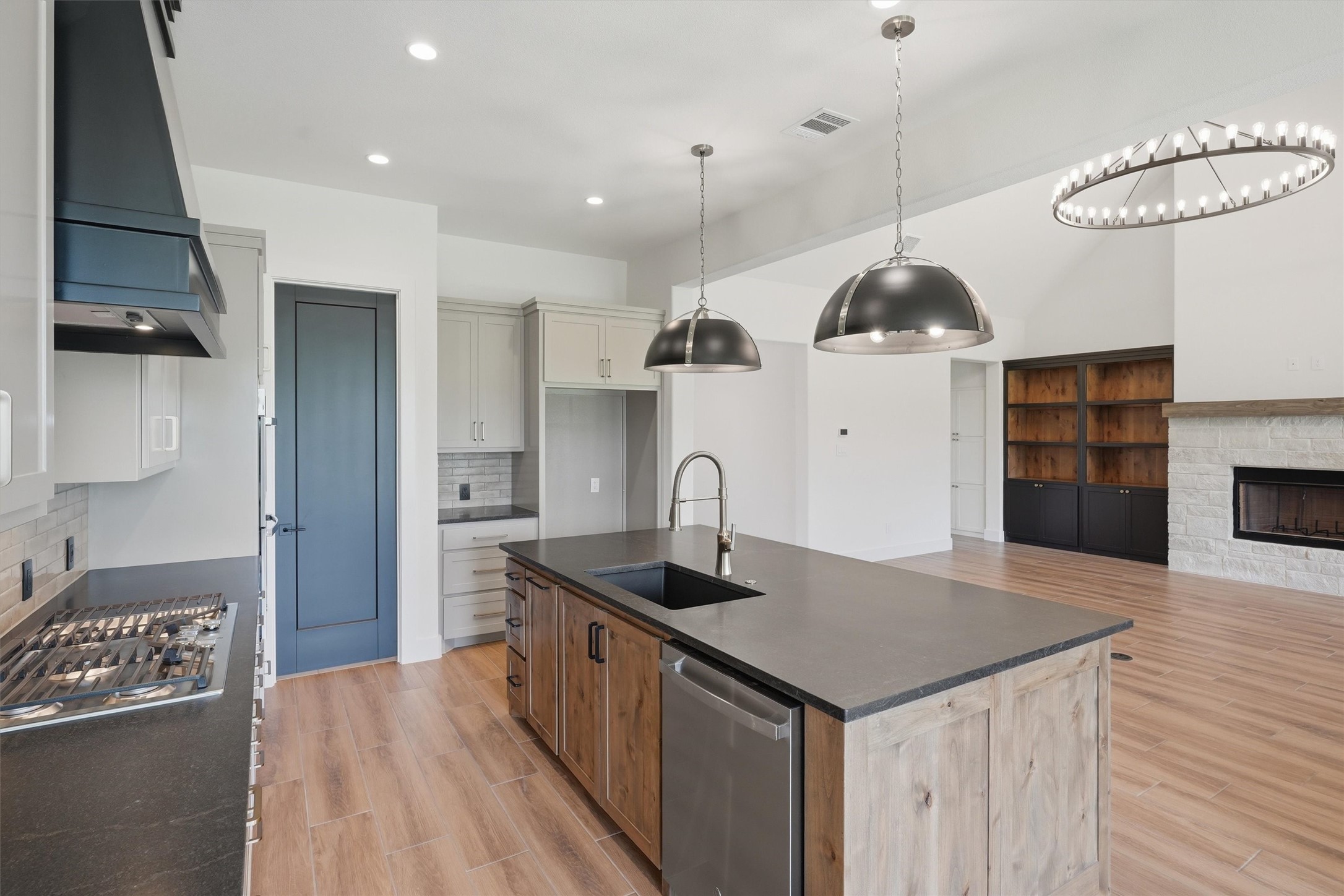 6056 County Road 1229