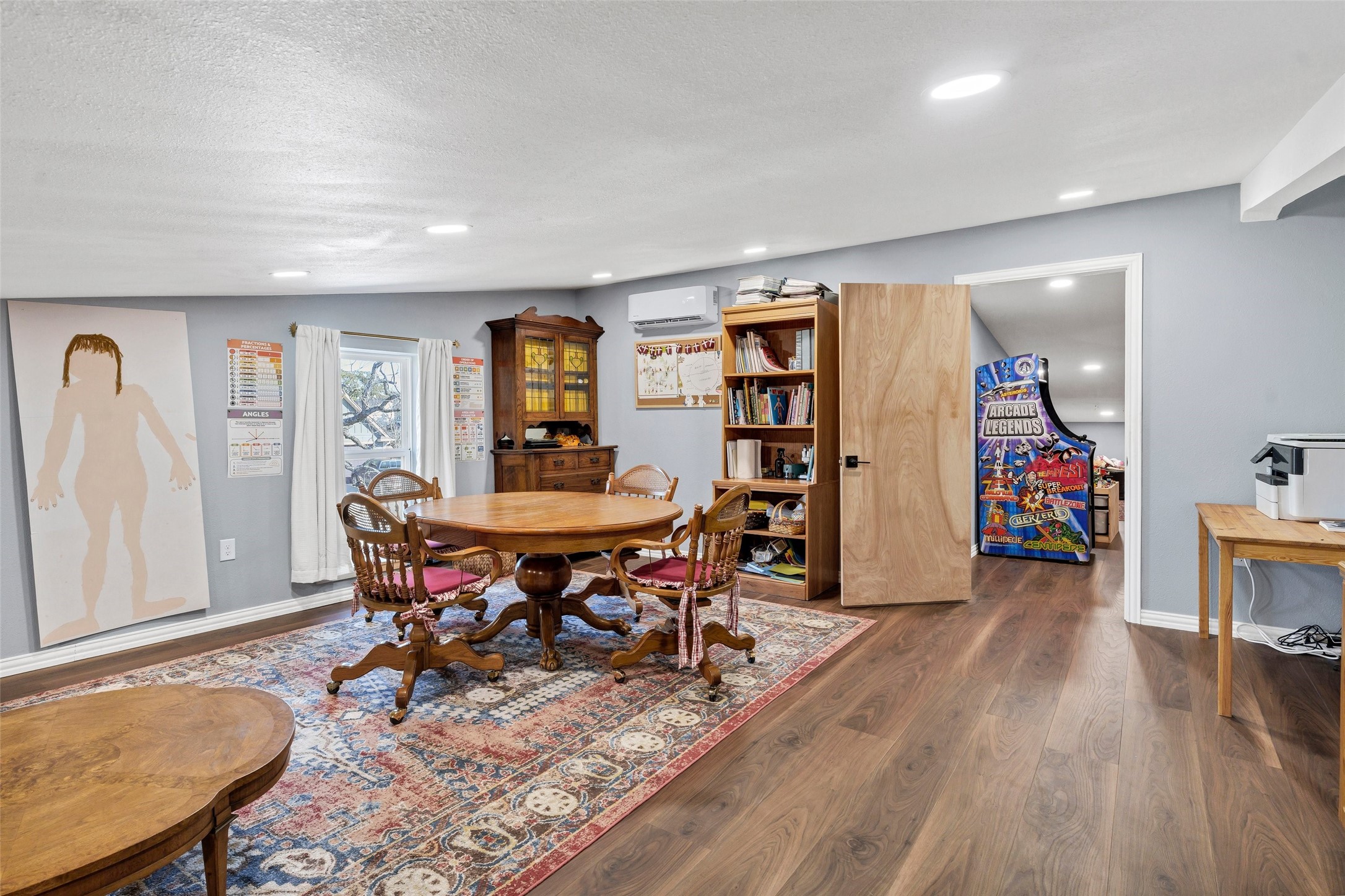 406 N Oak Lane