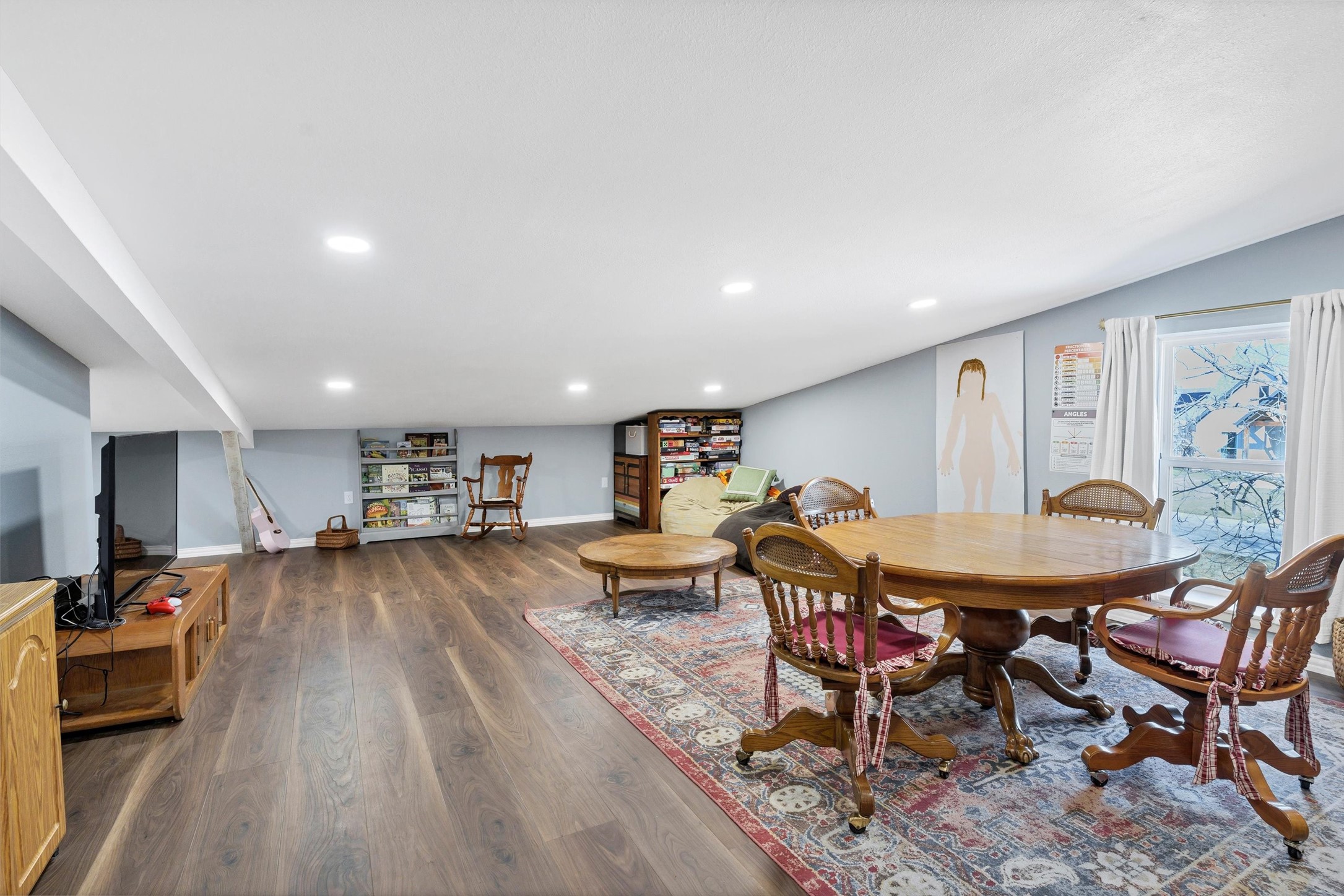 406 N Oak Lane