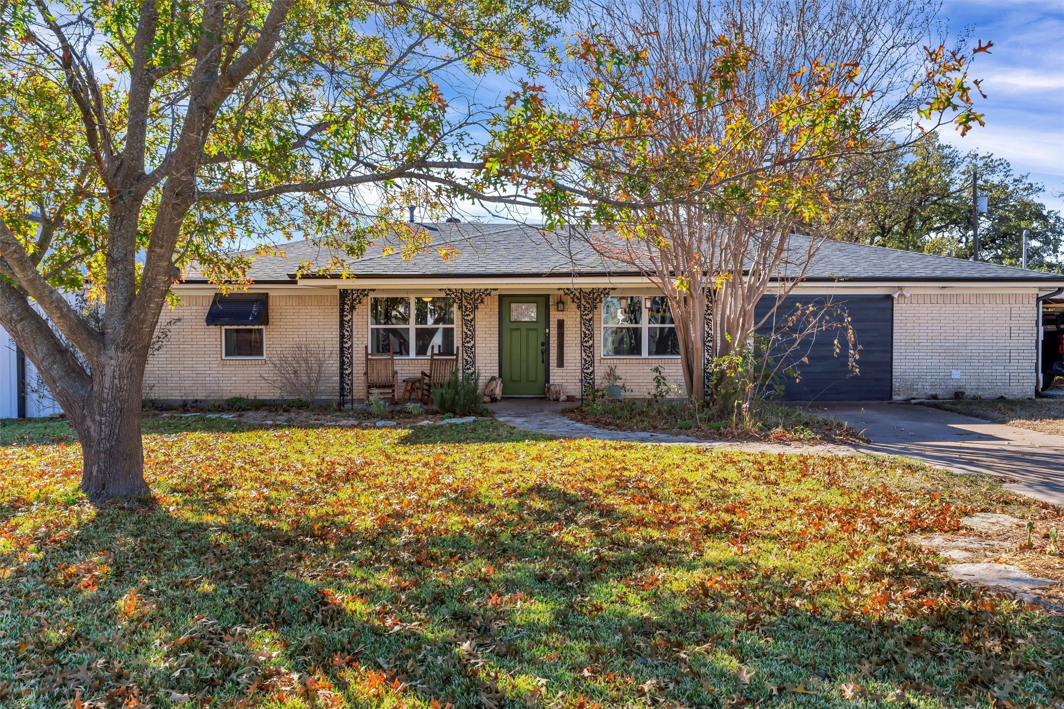406 N Oak Lane