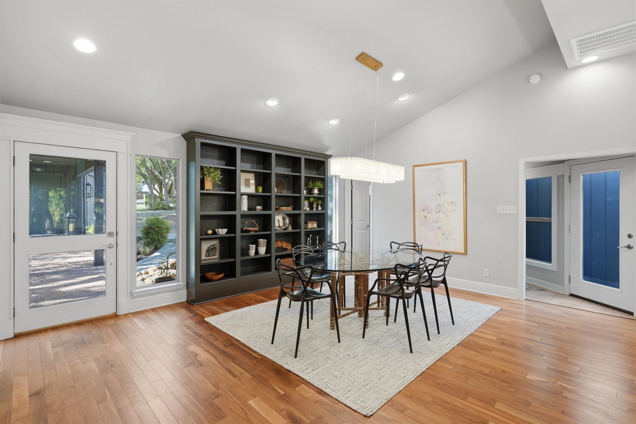 6818 Westover Drive
