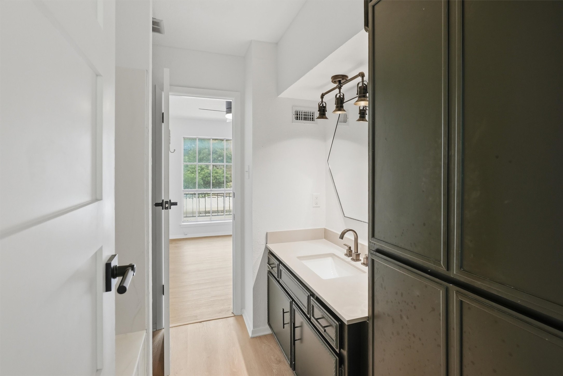 4318 Overlook Court