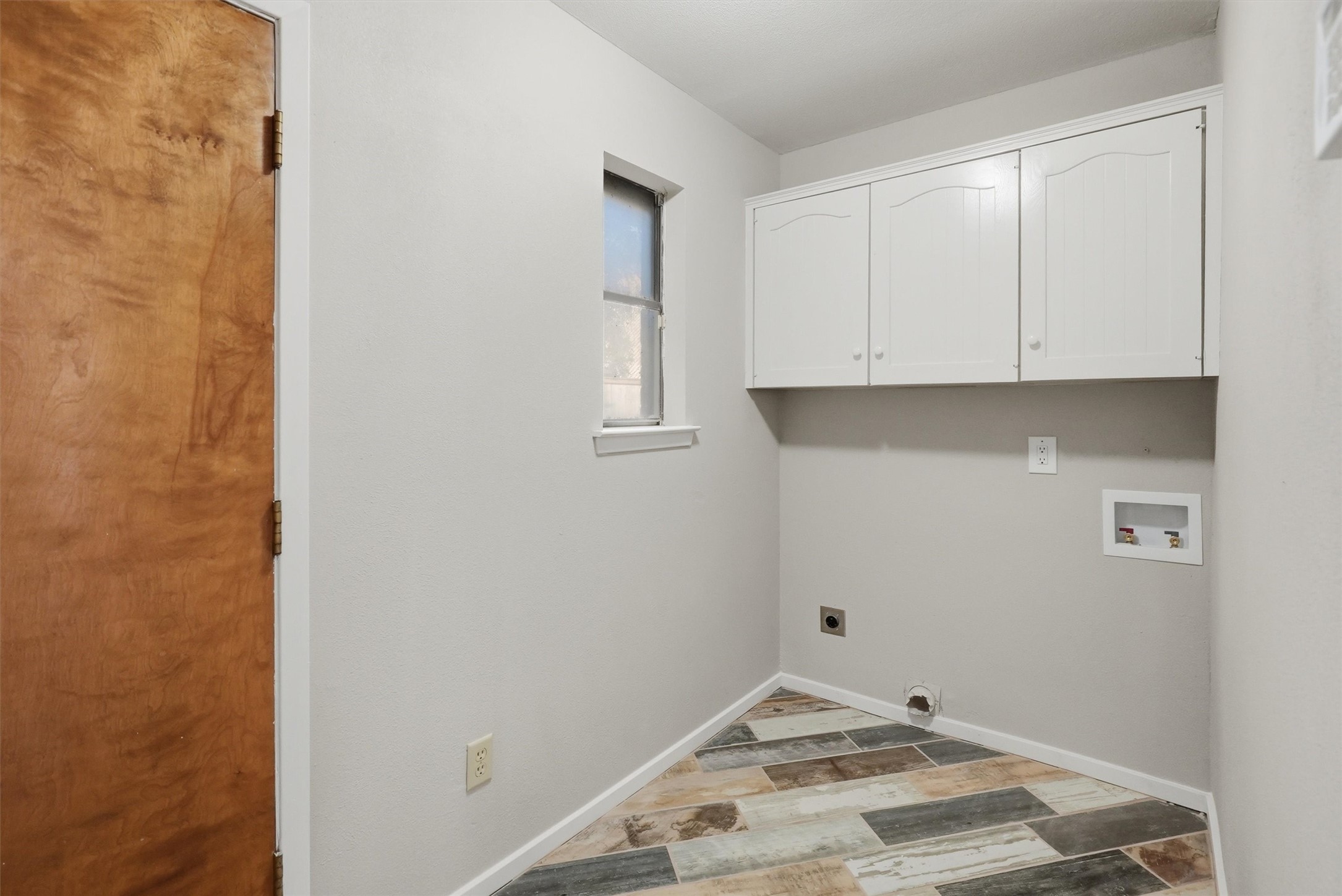 6437 Suncrest Court