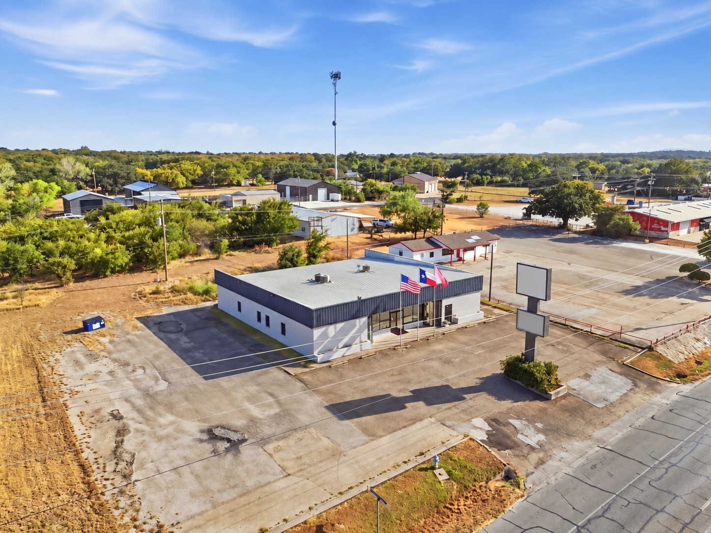 3405 E Highway 377