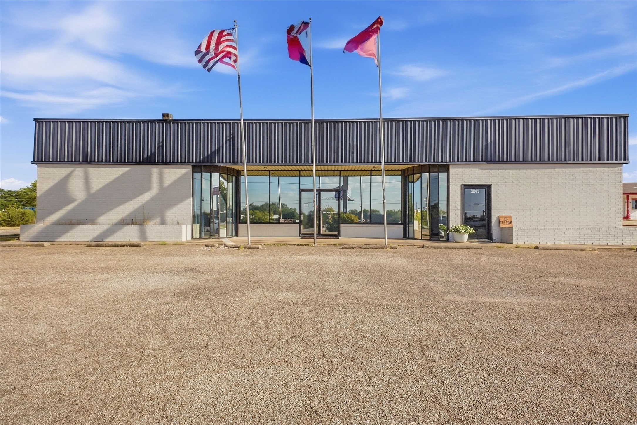 3405 E Highway 377