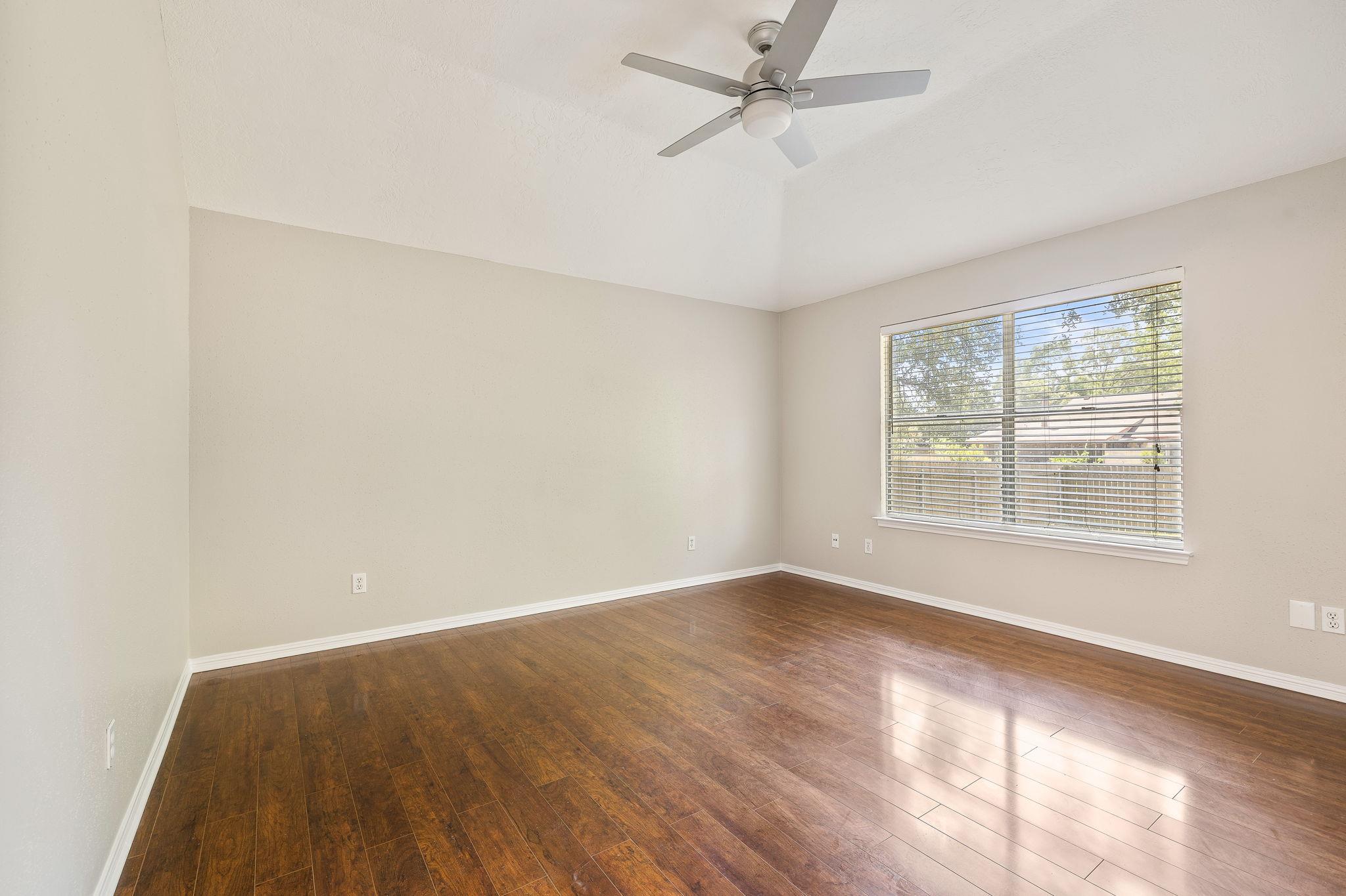 1507 Quail Run RD
