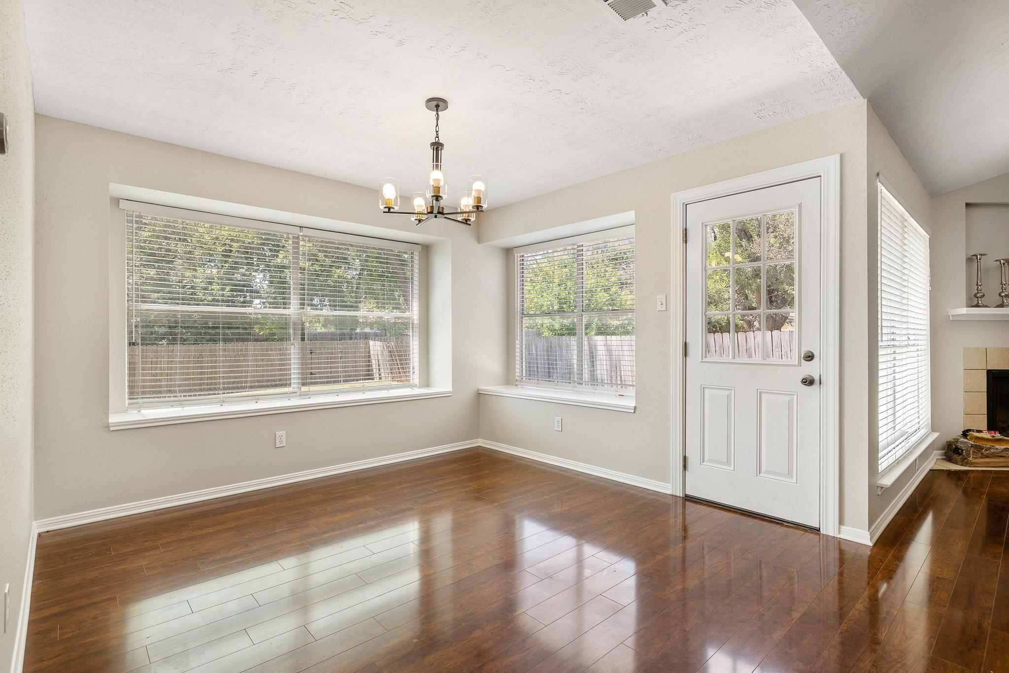 1507 Quail Run RD