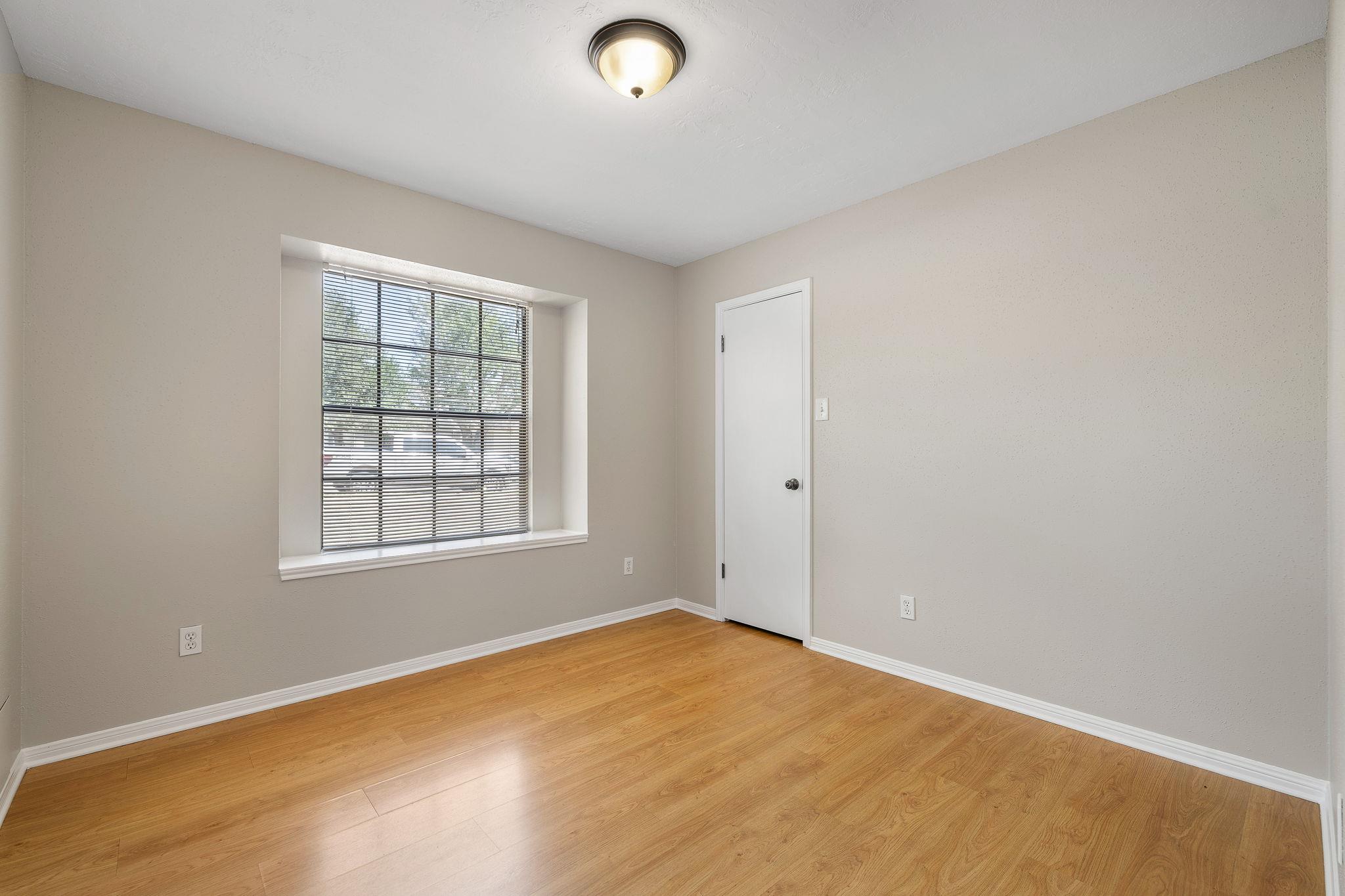 1507 Quail Run RD