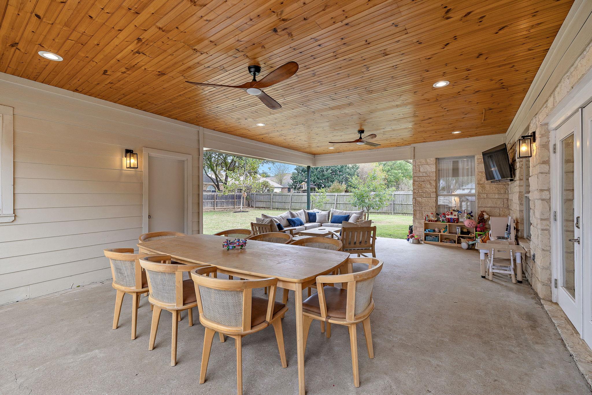 11001 River Plantation DR