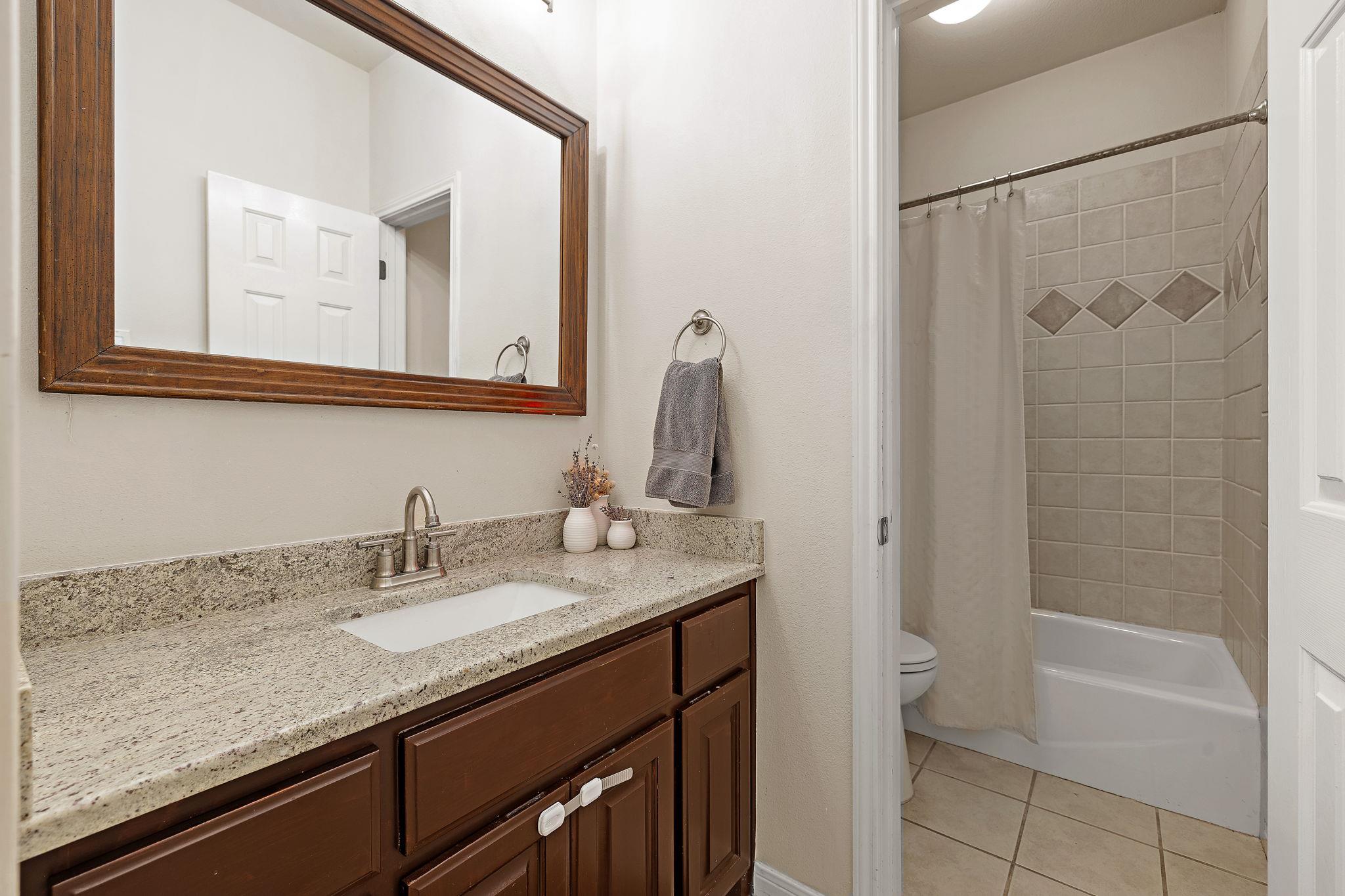 11001 River Plantation DR