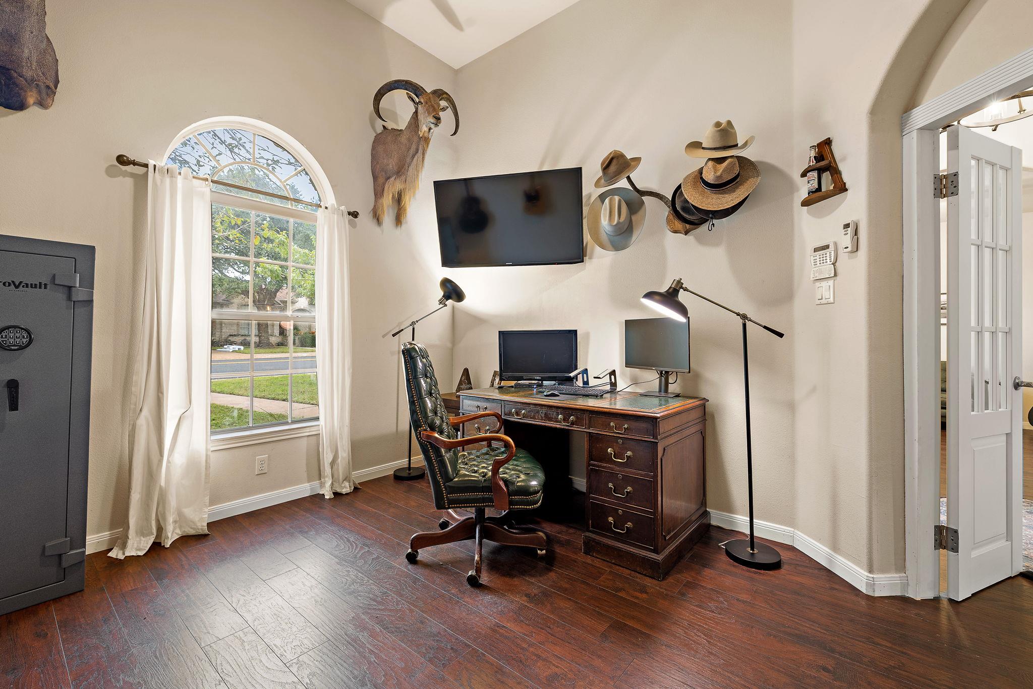 11001 River Plantation DR