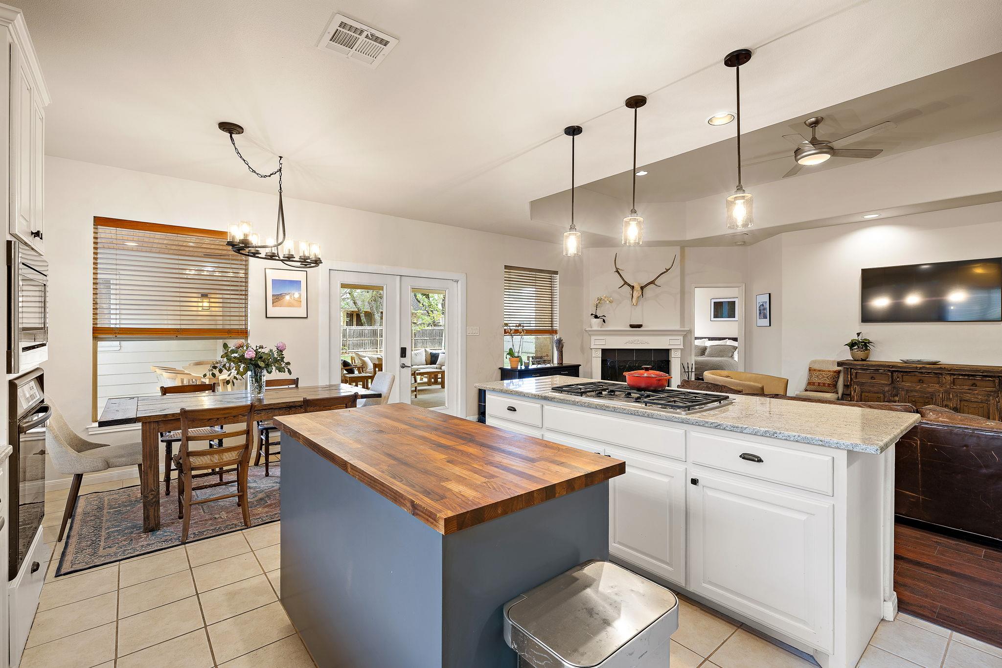 11001 River Plantation DR