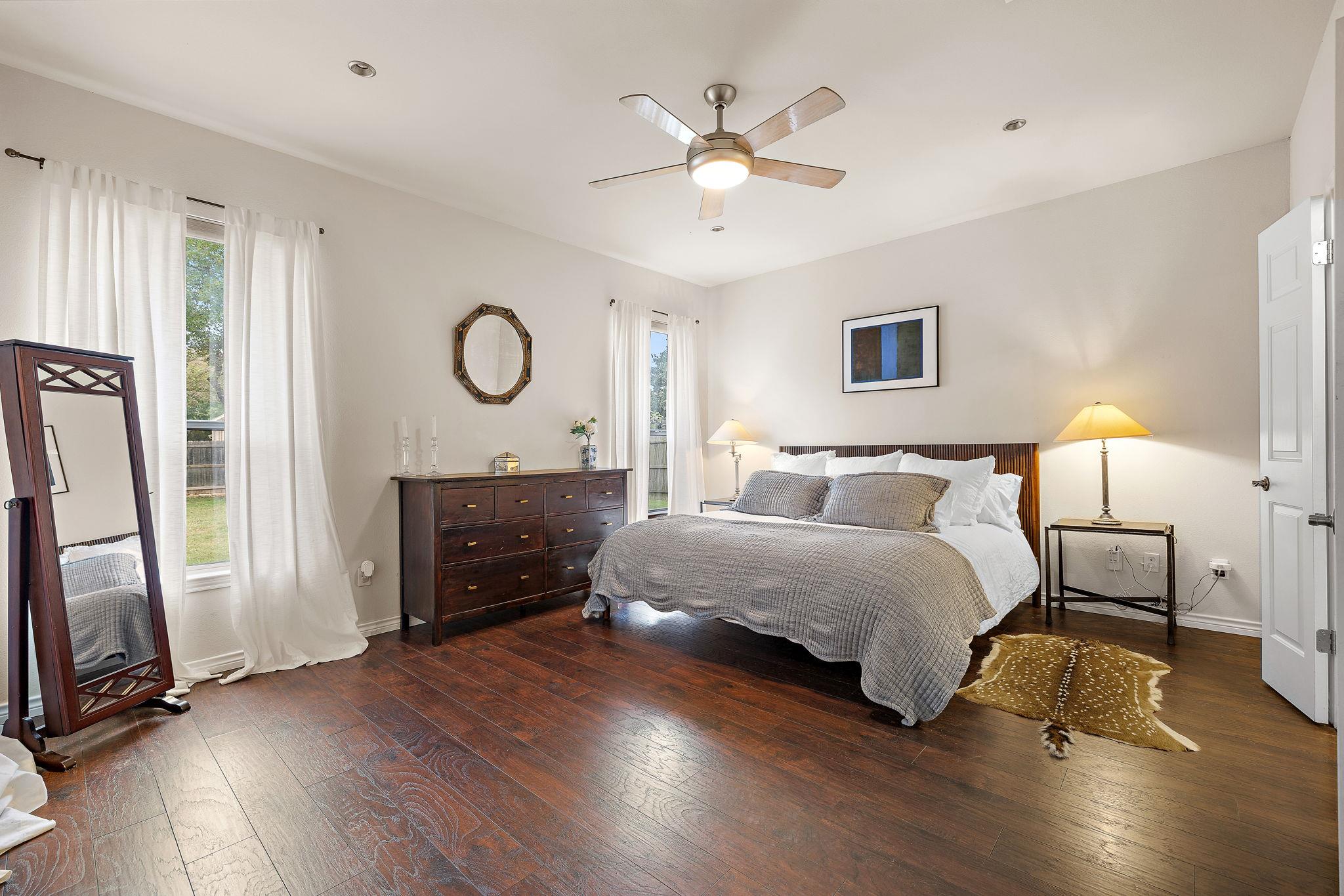 11001 River Plantation DR