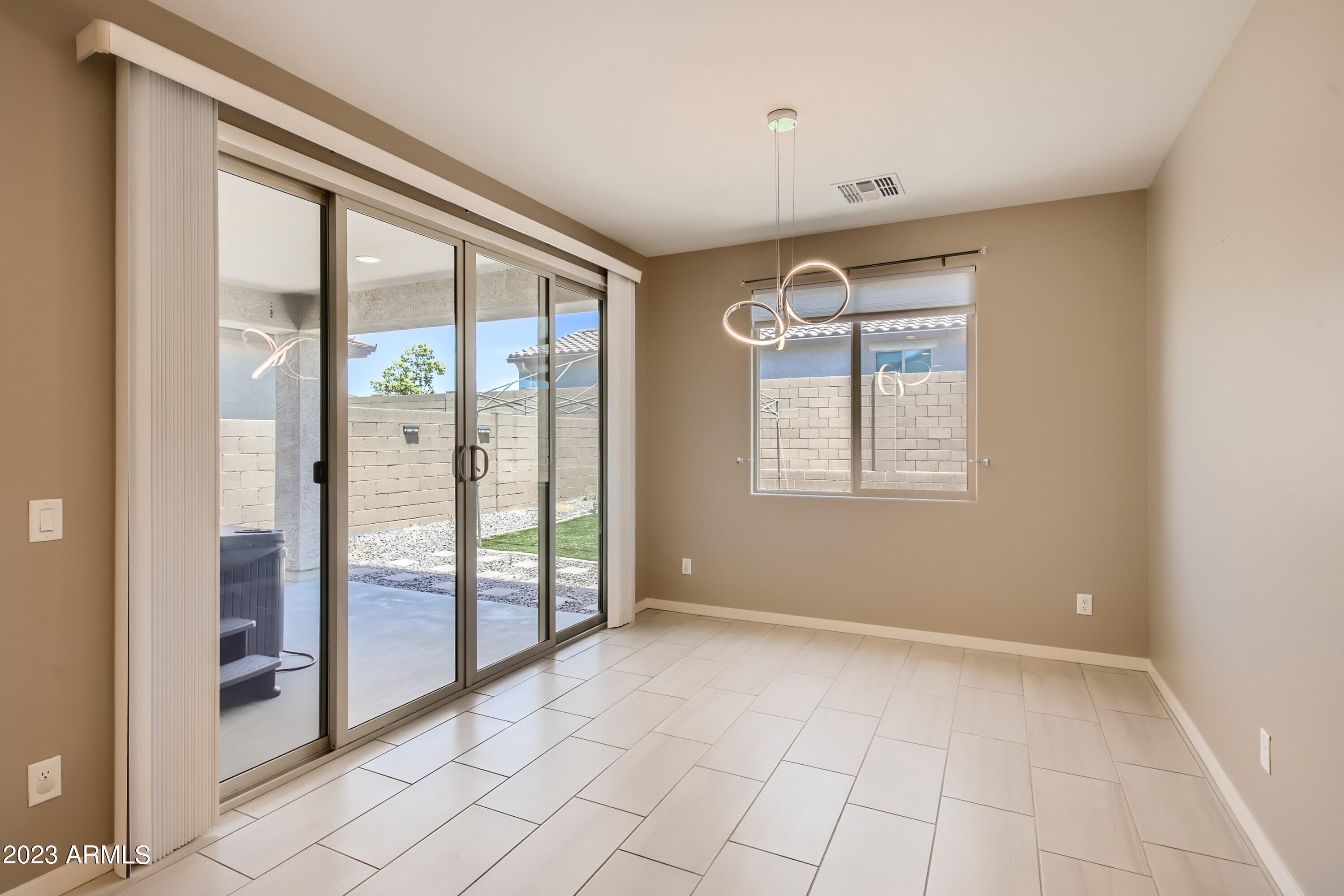 16264 W Poinsettia Drive