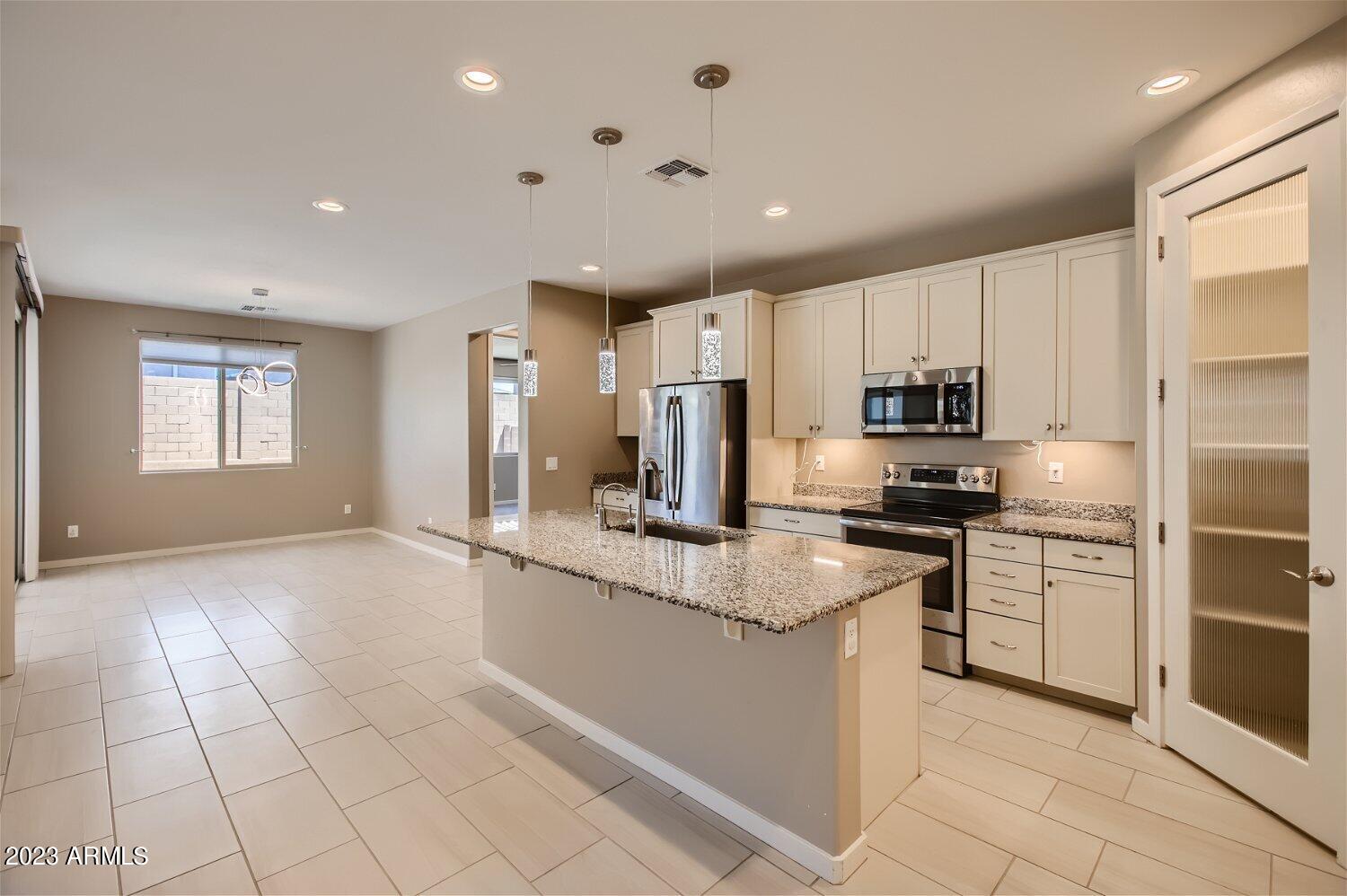 16264 W Poinsettia Drive