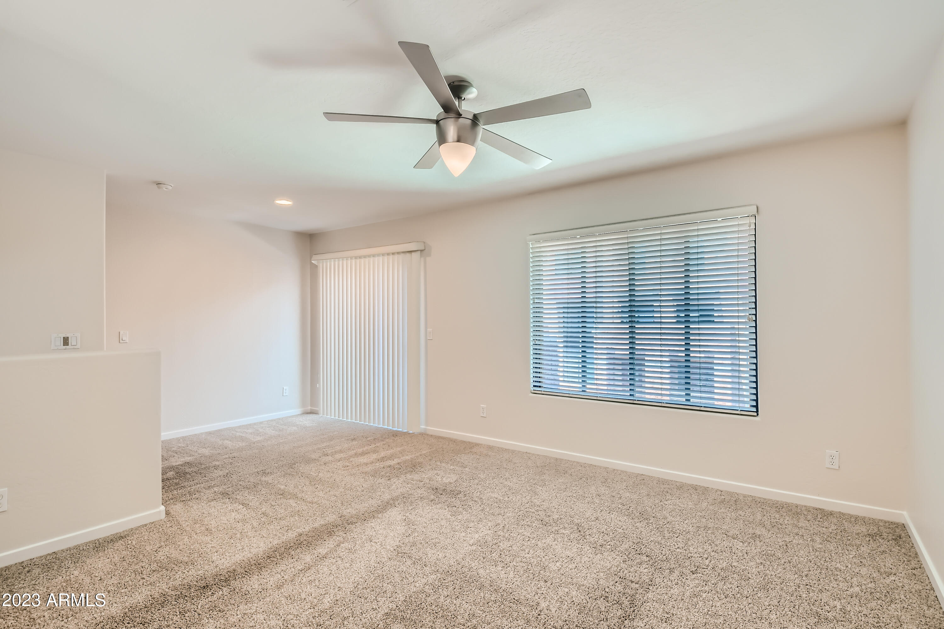 330 S FARMER Avenue, 129