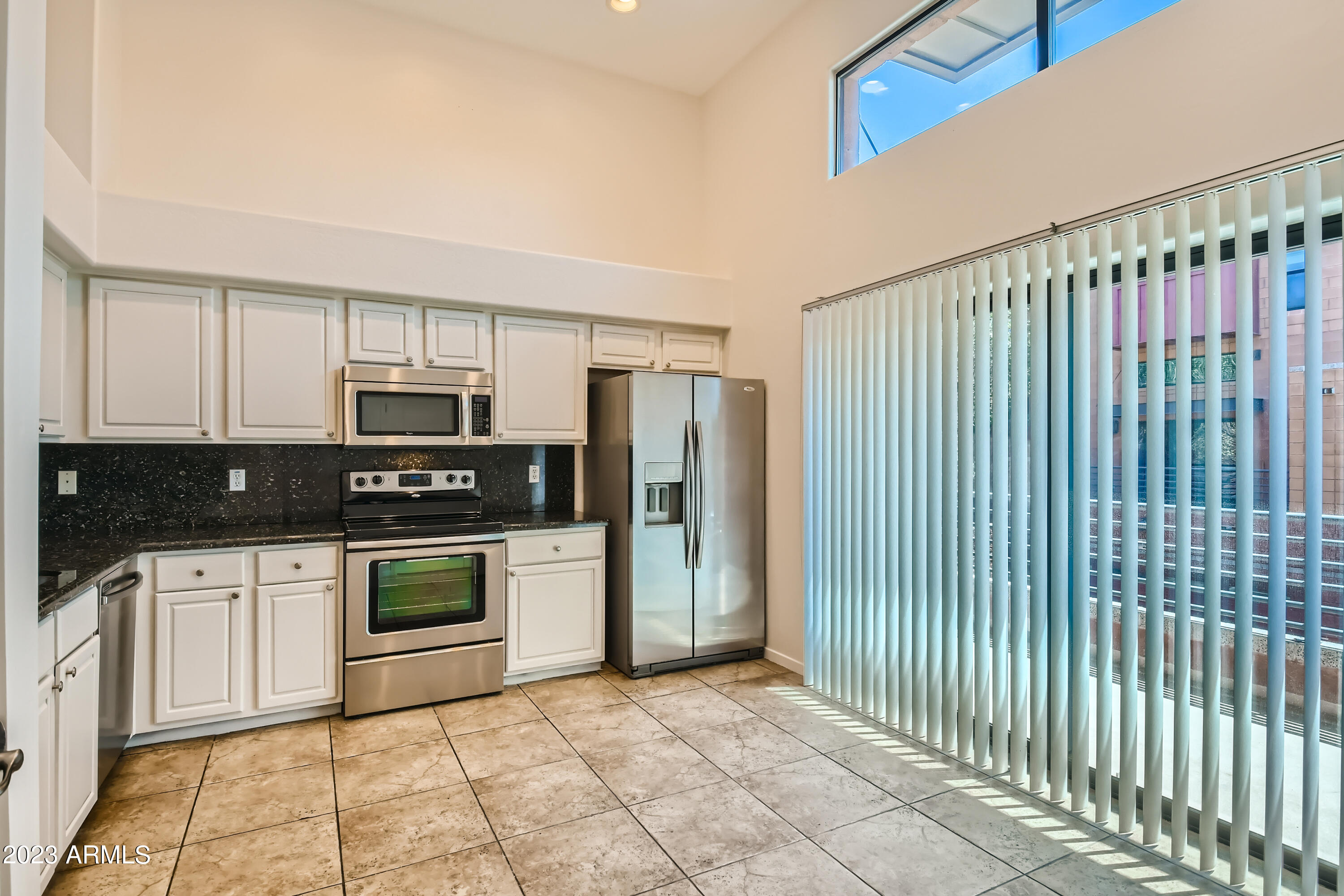 330 S FARMER Avenue, 129
